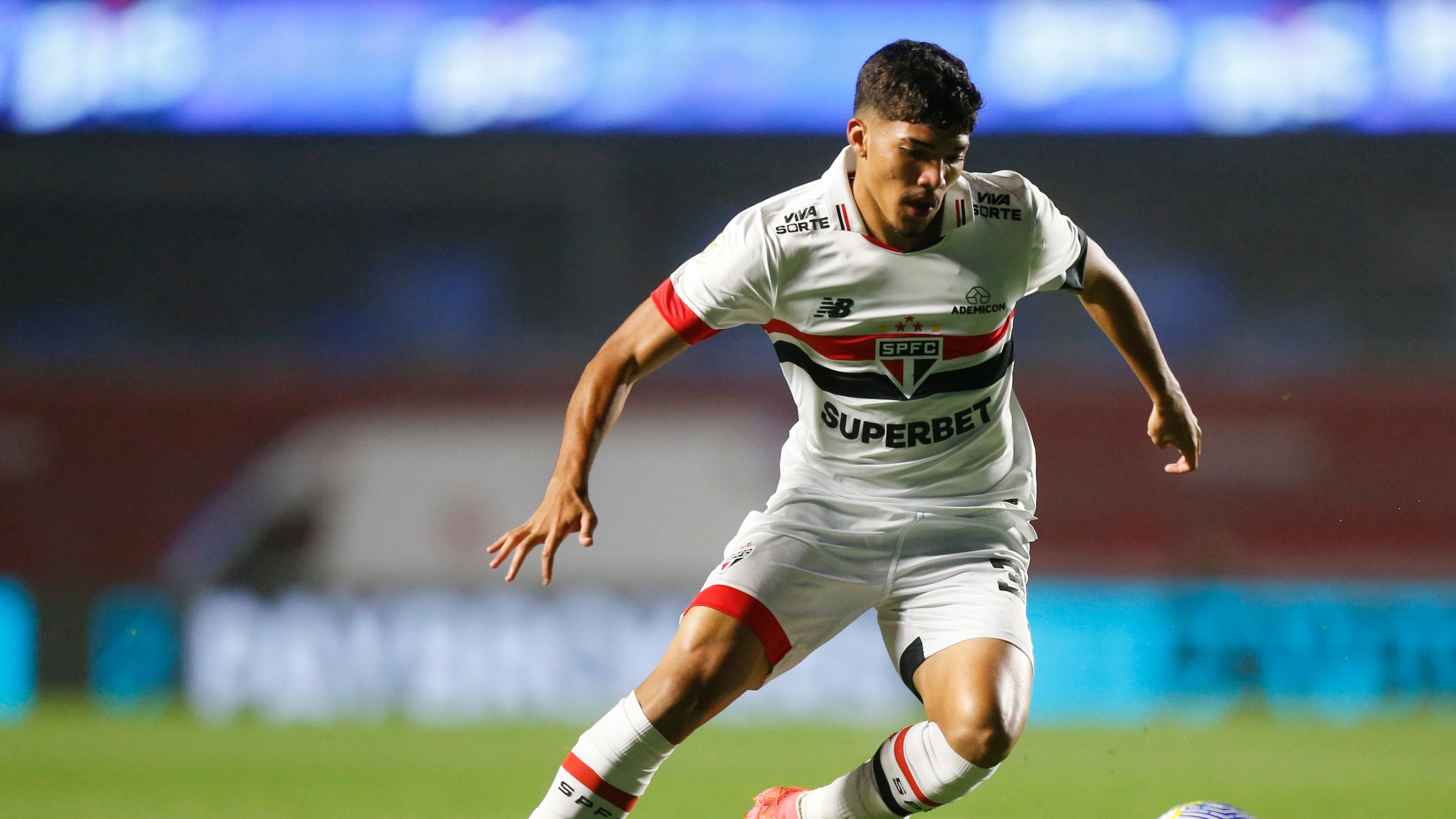 Sao Paulo v Vitoria - Brasileirao 2024