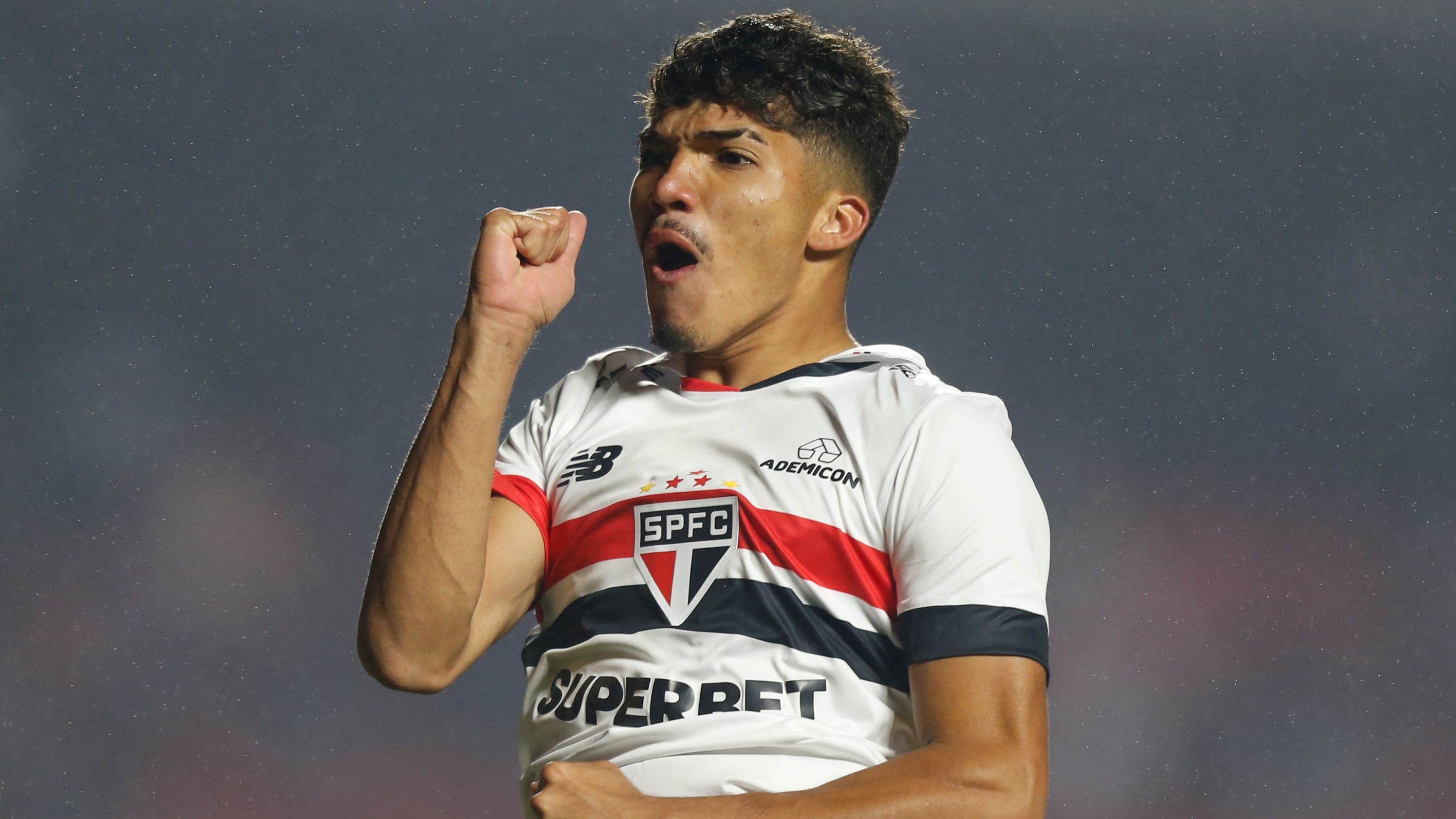 Sao Paulo v Vitoria - Brasileirao 2024