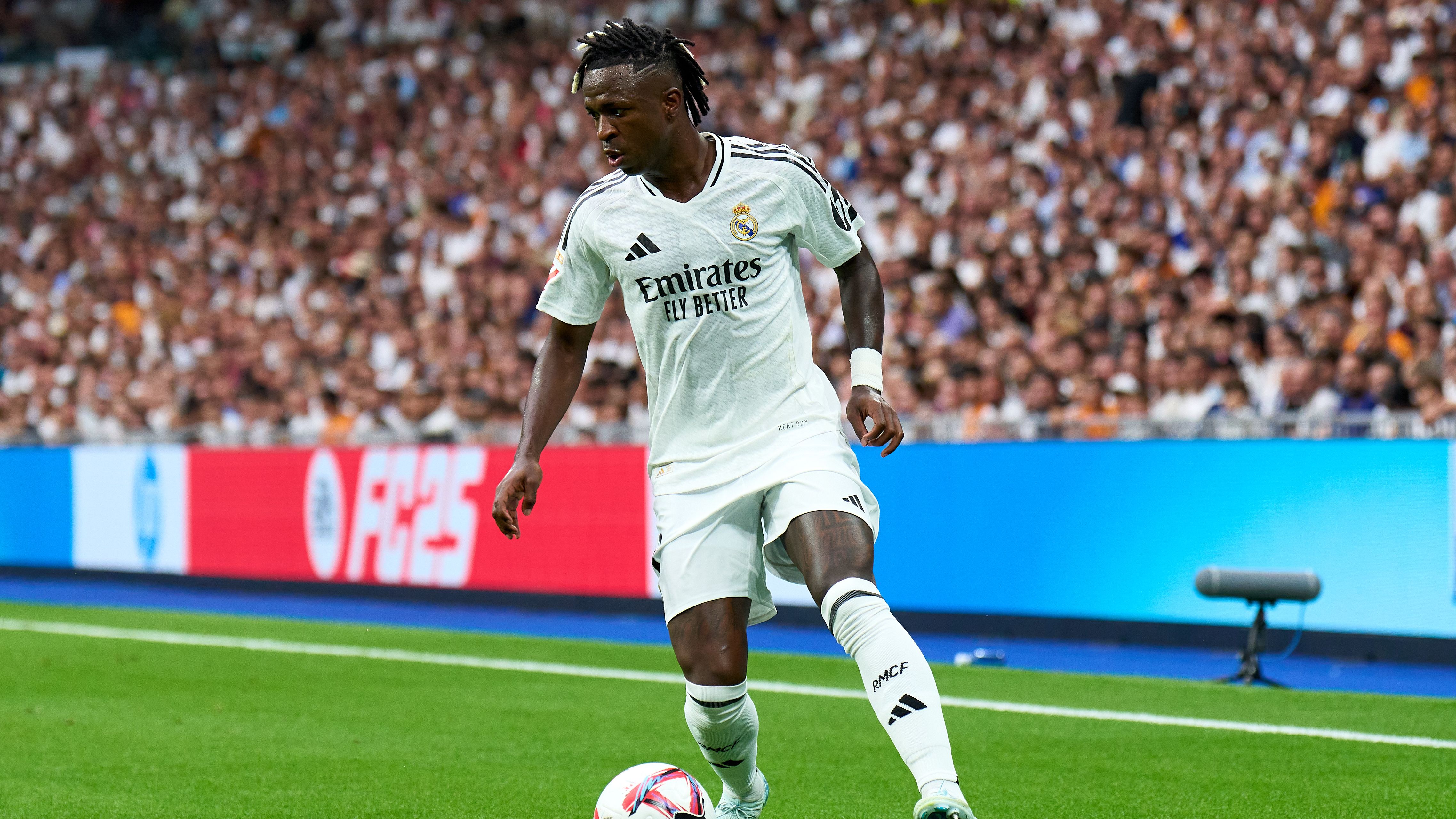 Real Madrid CF v Real Valladolid CF  - La Liga EA Sports