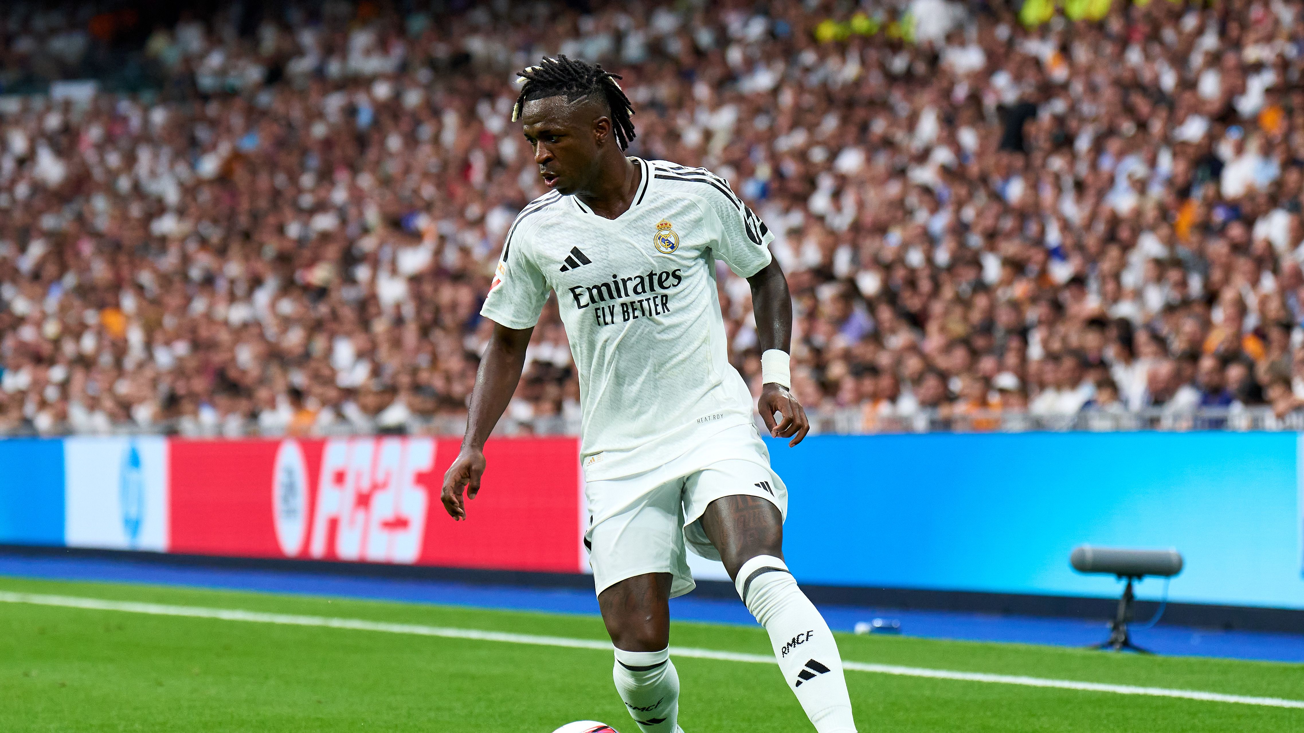 Real Madrid CF v Real Valladolid CF  - La Liga EA Sports