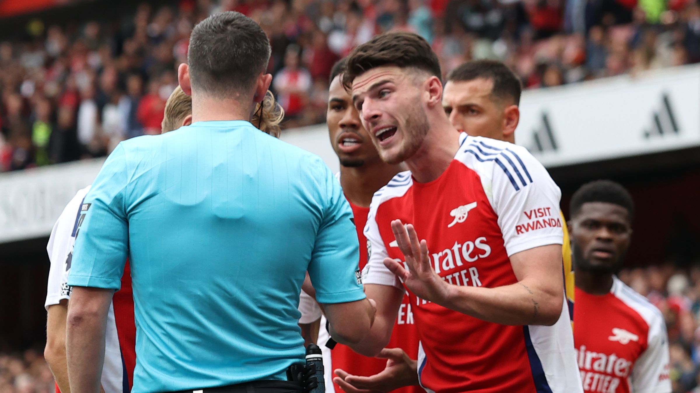 Arsenal FC v Brighton & Hove Albion FC - Premier League