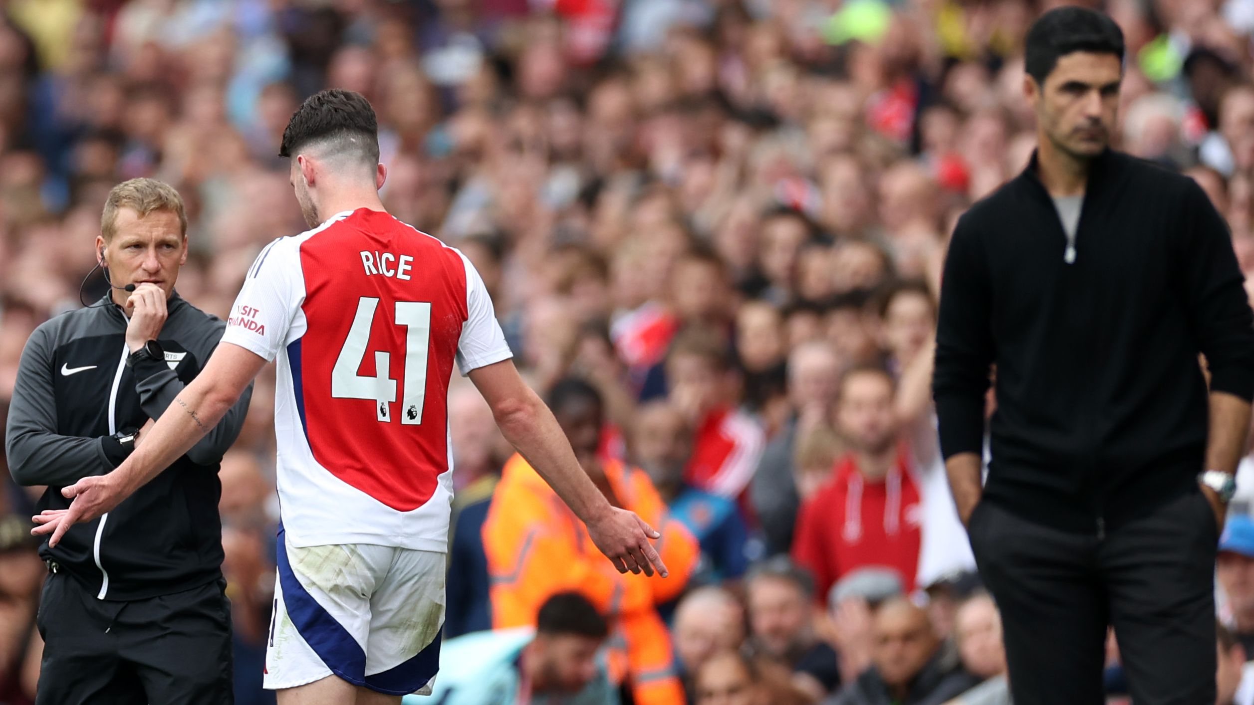 Arsenal FC v Brighton & Hove Albion FC - Premier League