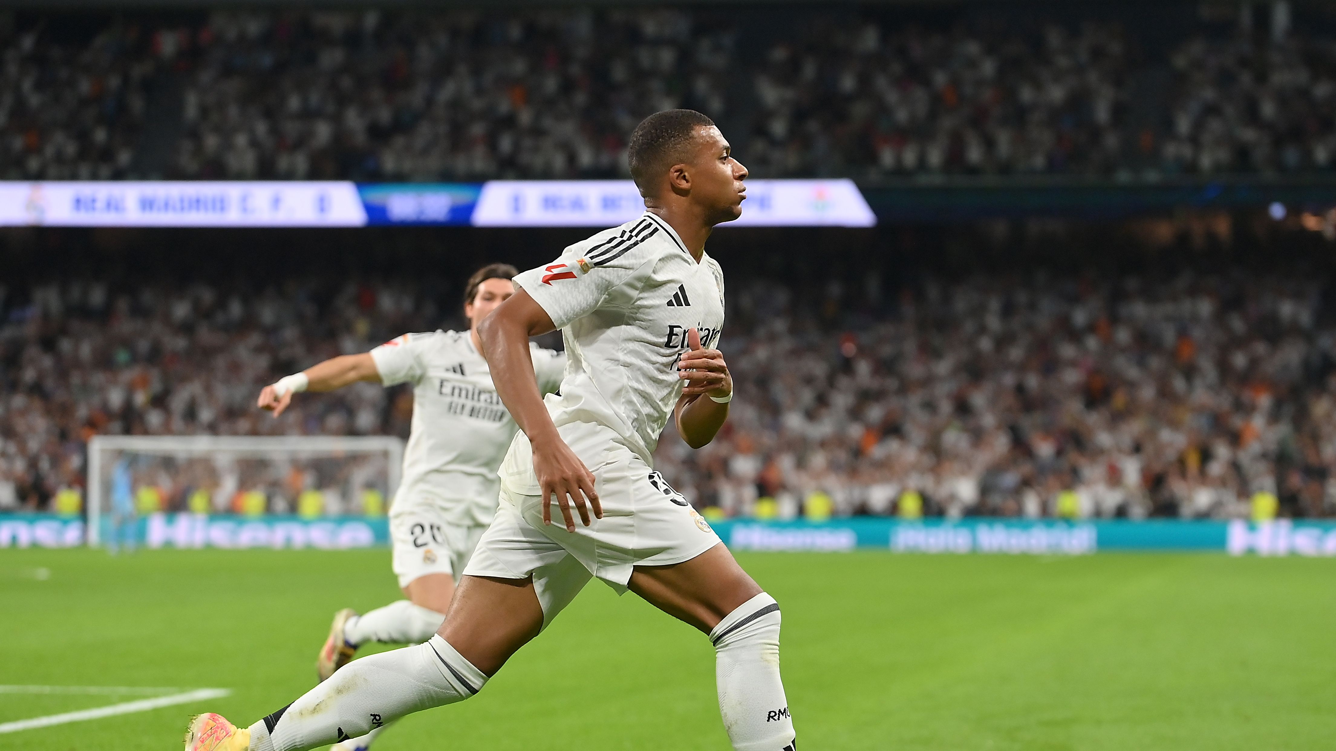 Real Madrid CF v Real Betis Balompie - La Liga EA Sports