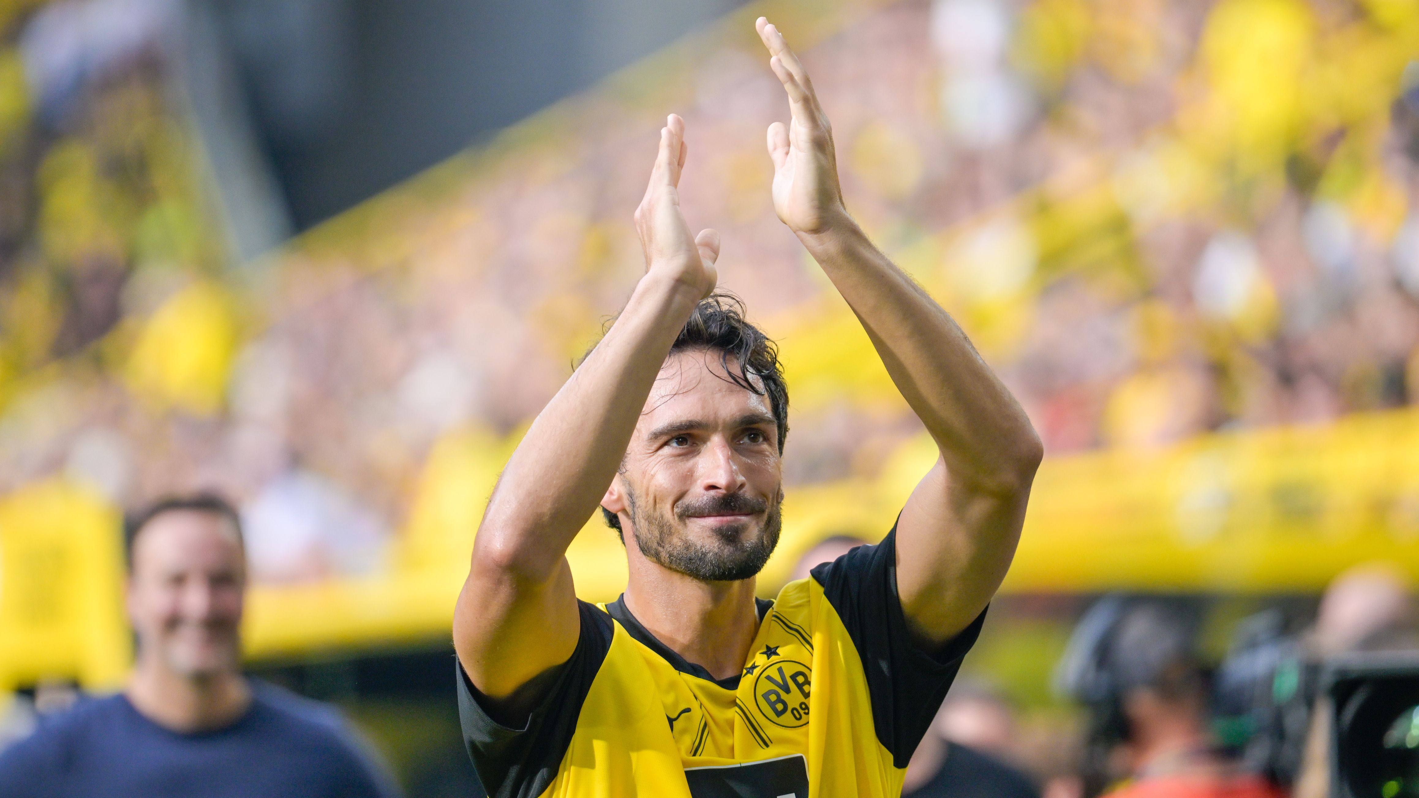 Bourssia Dortmund Hosts Farewell Match For Lukasz Piszczek and Jakub Blaszczykowski