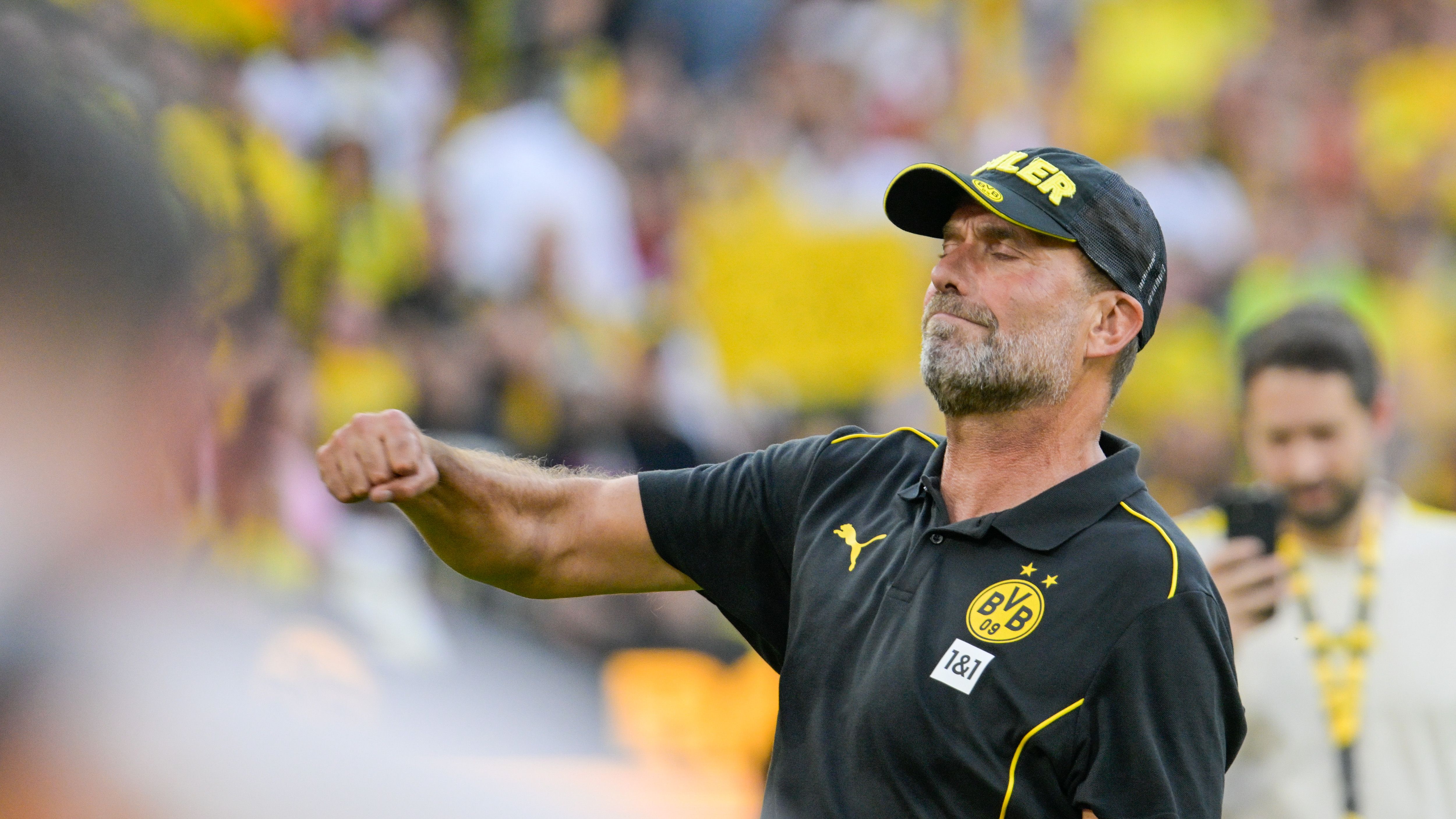 Bourssia Dortmund Hosts Farewell Match For Lukasz Piszczek and Jakub Blaszczykowski