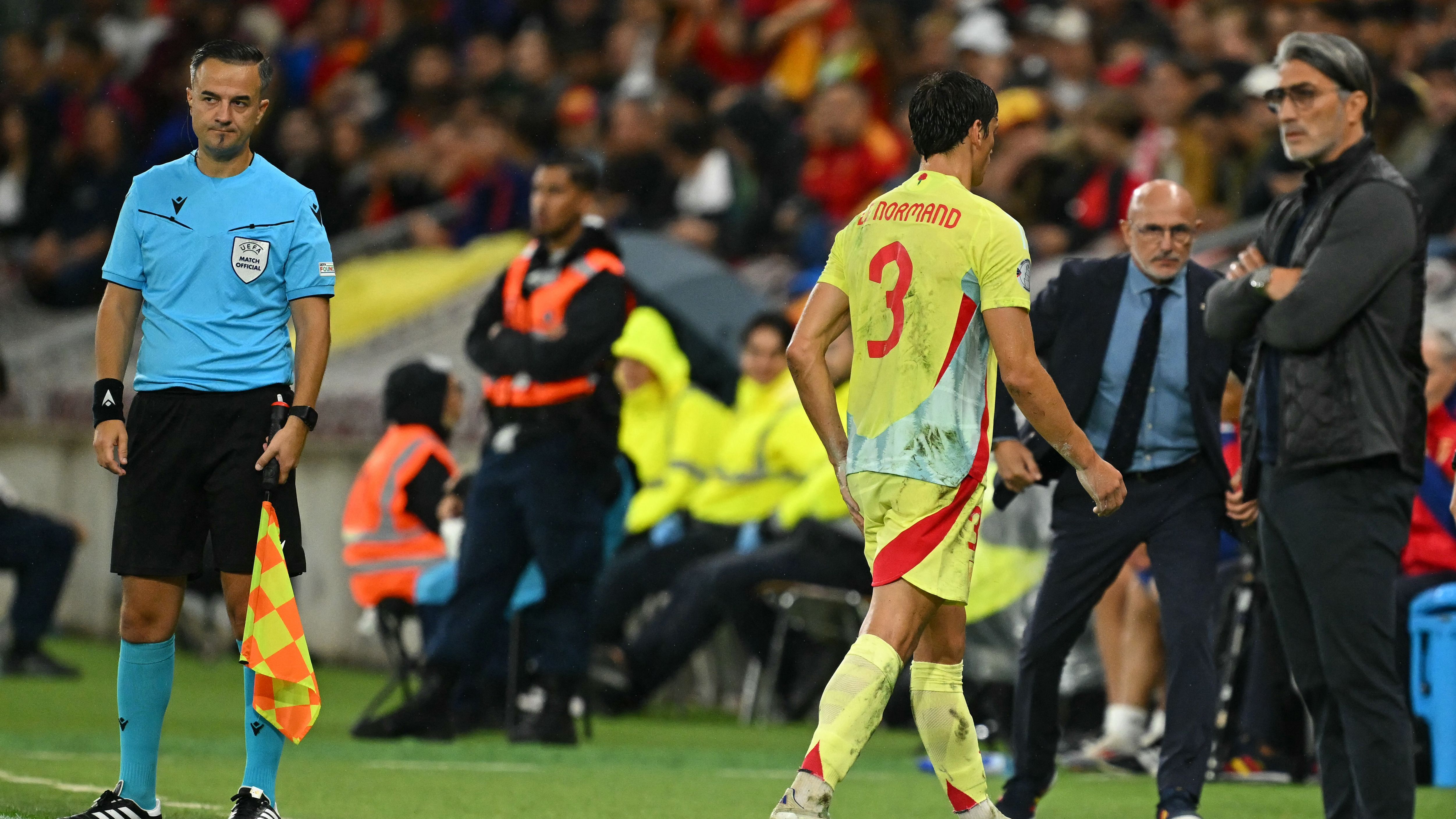 FBL-EUR-NATIONS-SUI-ESP