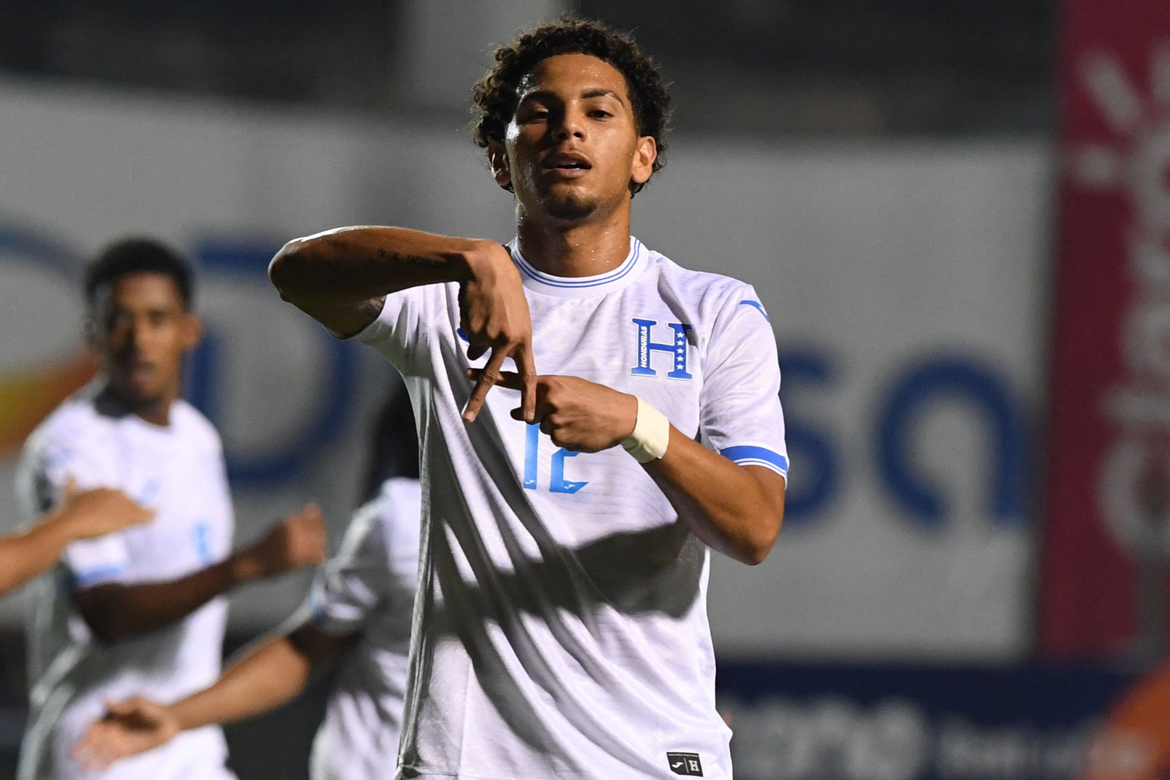 FBL-CONCACAF-NATIONS-HON-JAM