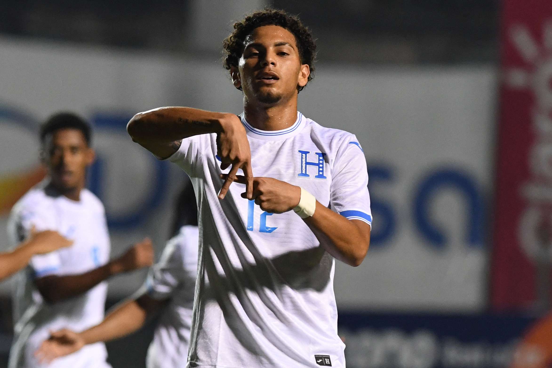 FBL-CONCACAF-NATIONS-HON-JAM