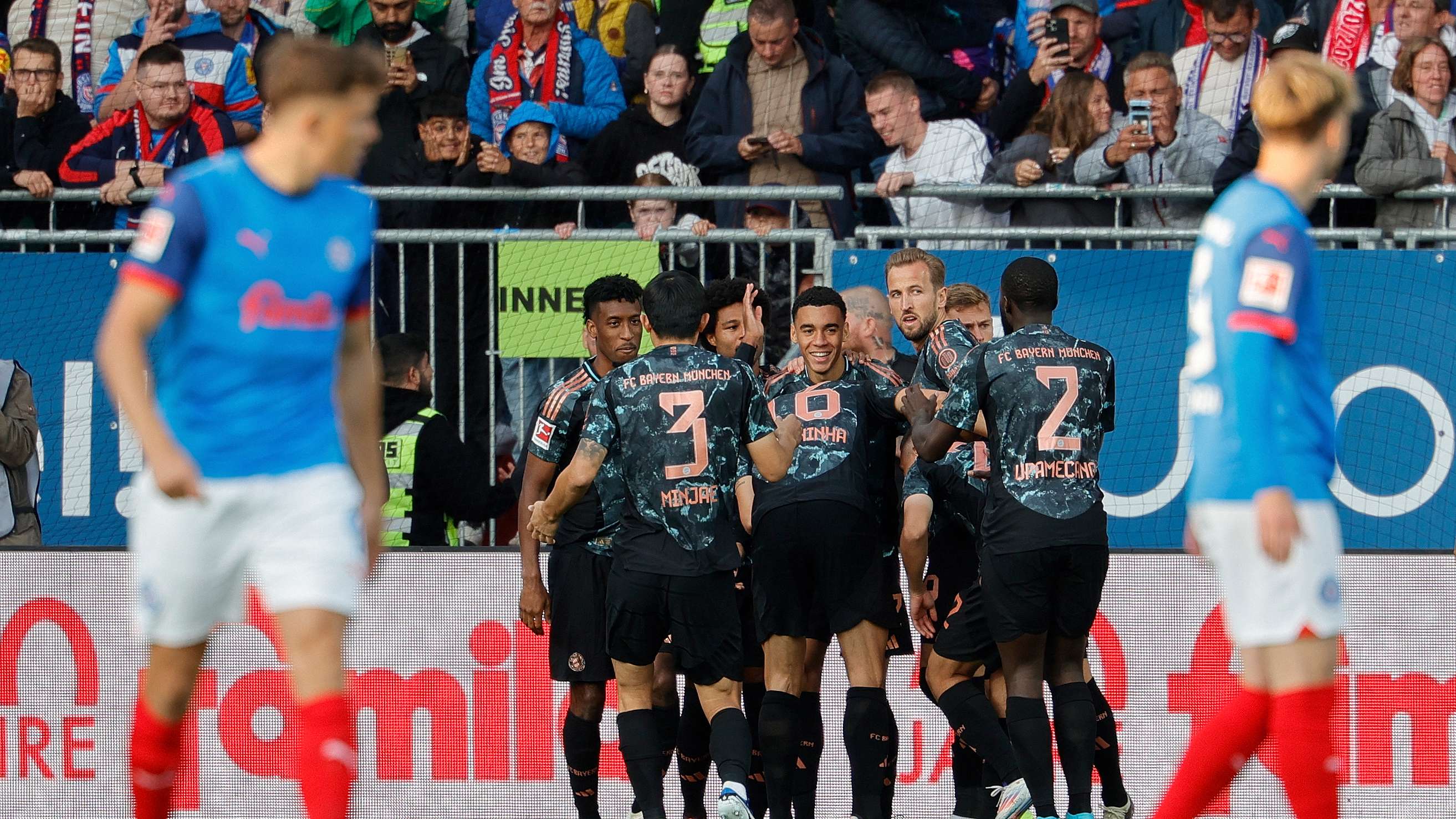 FBL-GER-BUNDESLIGA-KIEL-BAYERN MUNICH