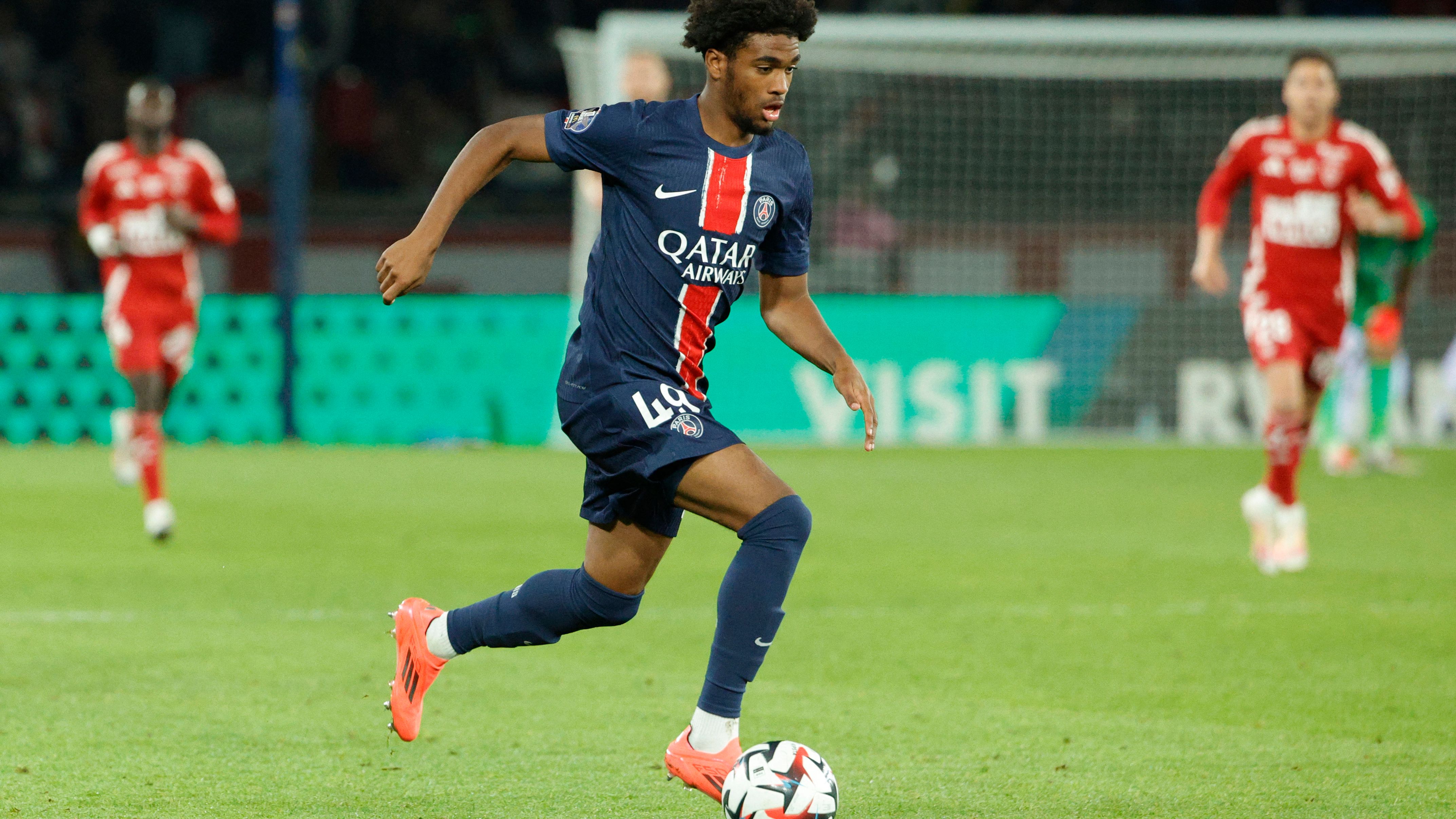 FBL-FRA-LIGUE1-PSG-BREST