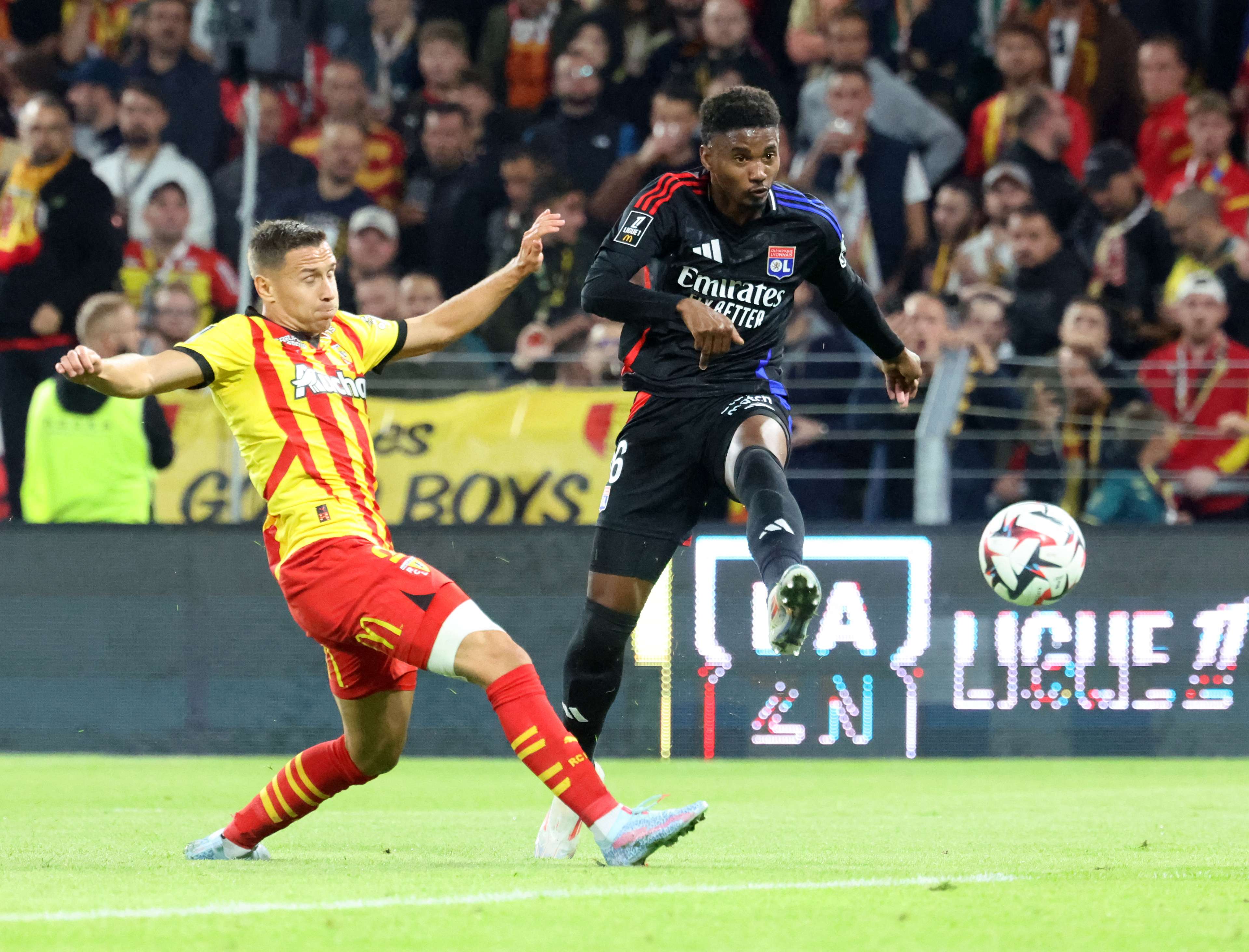 FBL-FRA-LIGUE1-LENS-LYON