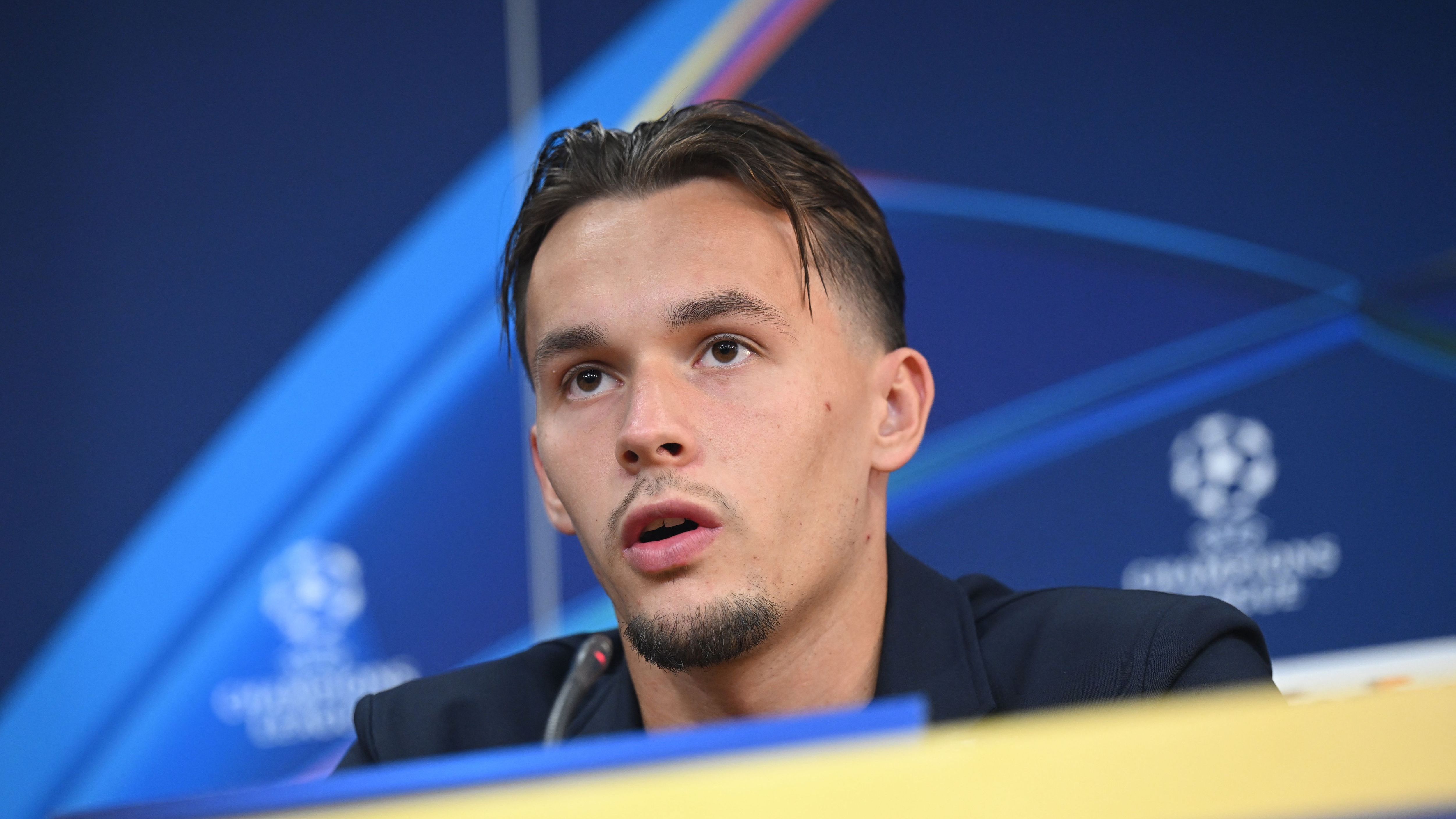 FBL-EUR-C1-SALZBURG-PRESSER