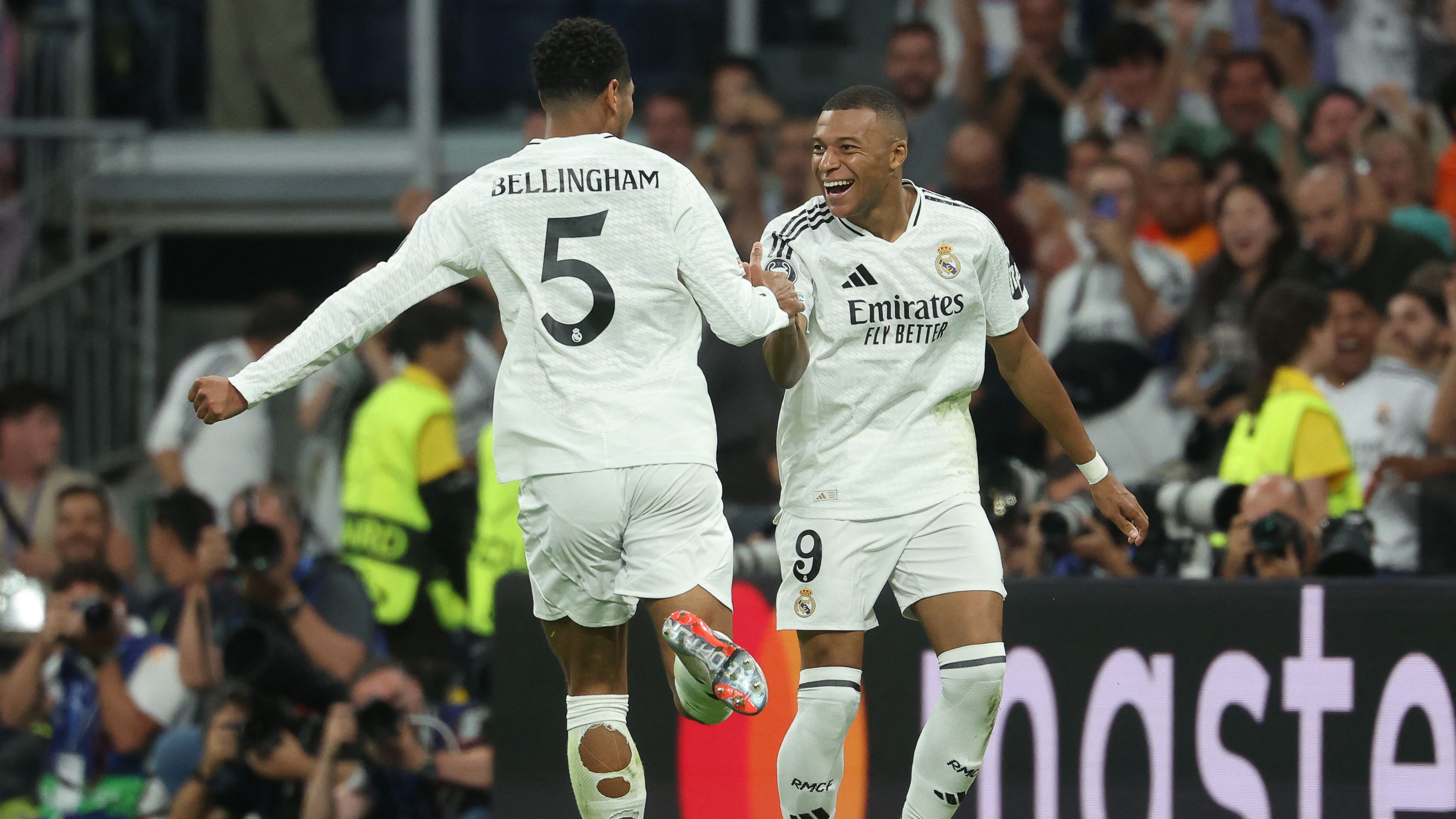 FBL-EUR-C1-REAL MADRID-STUTTGART