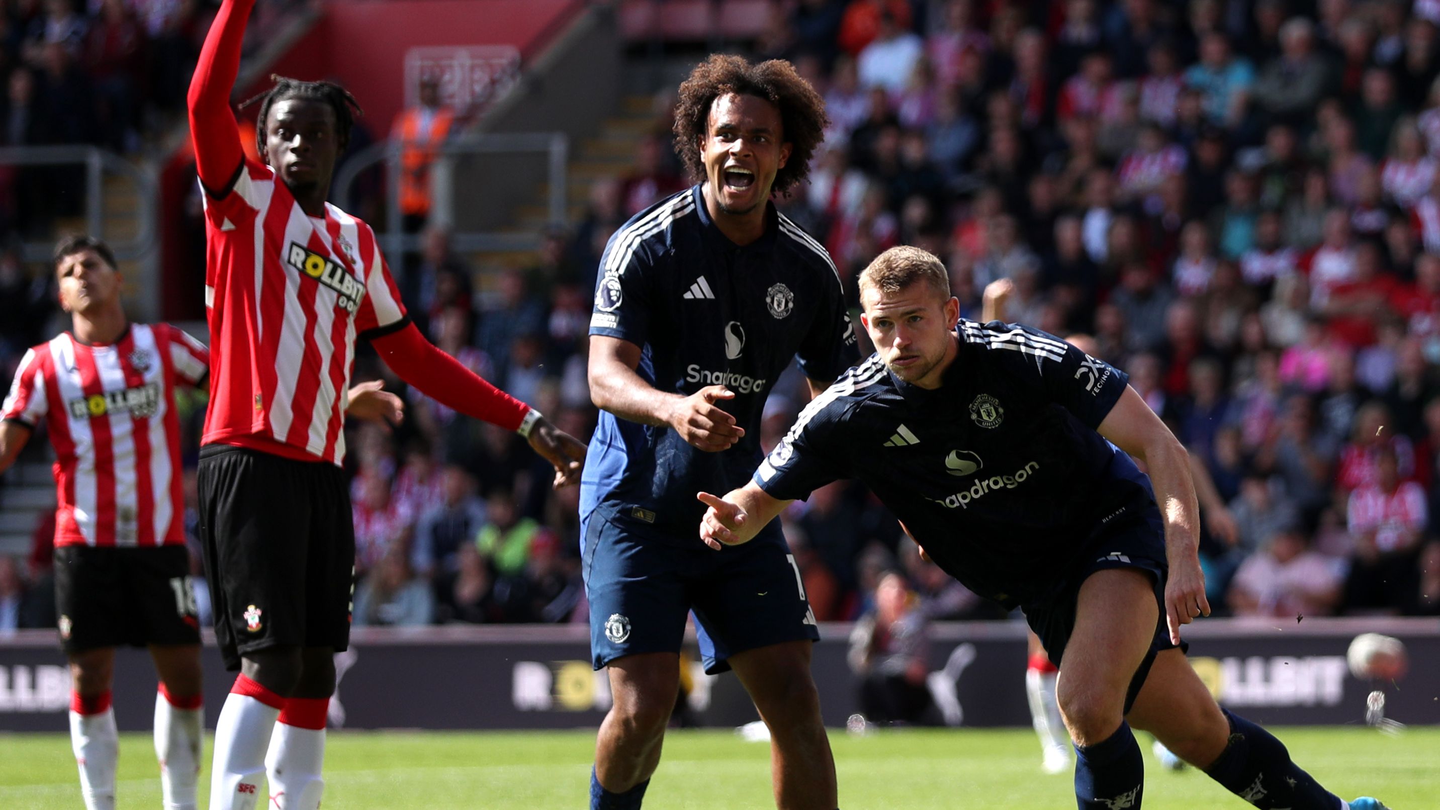 Southampton FC v Manchester United FC - Premier League