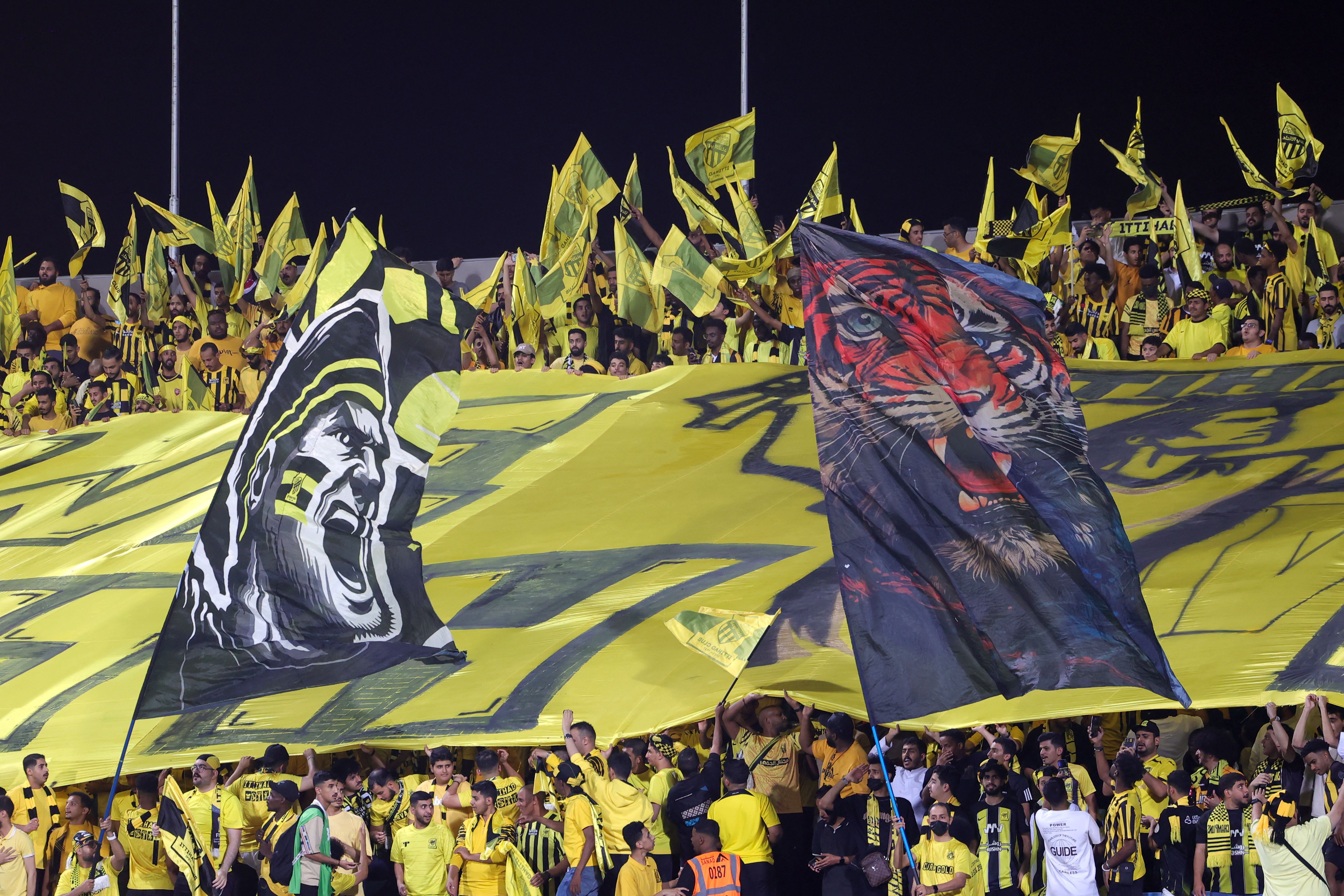 FBL-KSA-HILAL-ITTIHAD-FANS