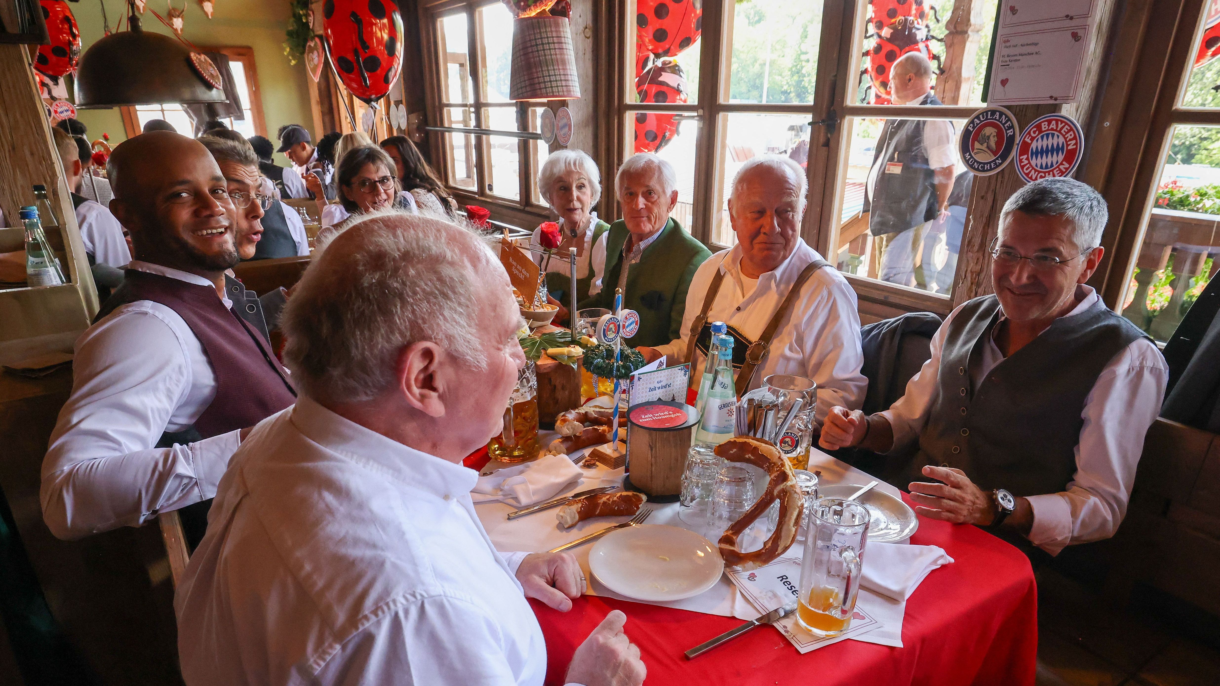 GERMANY-BEER-FESTIVAL-BAYERN-MUNICH-OKTOBERFEST