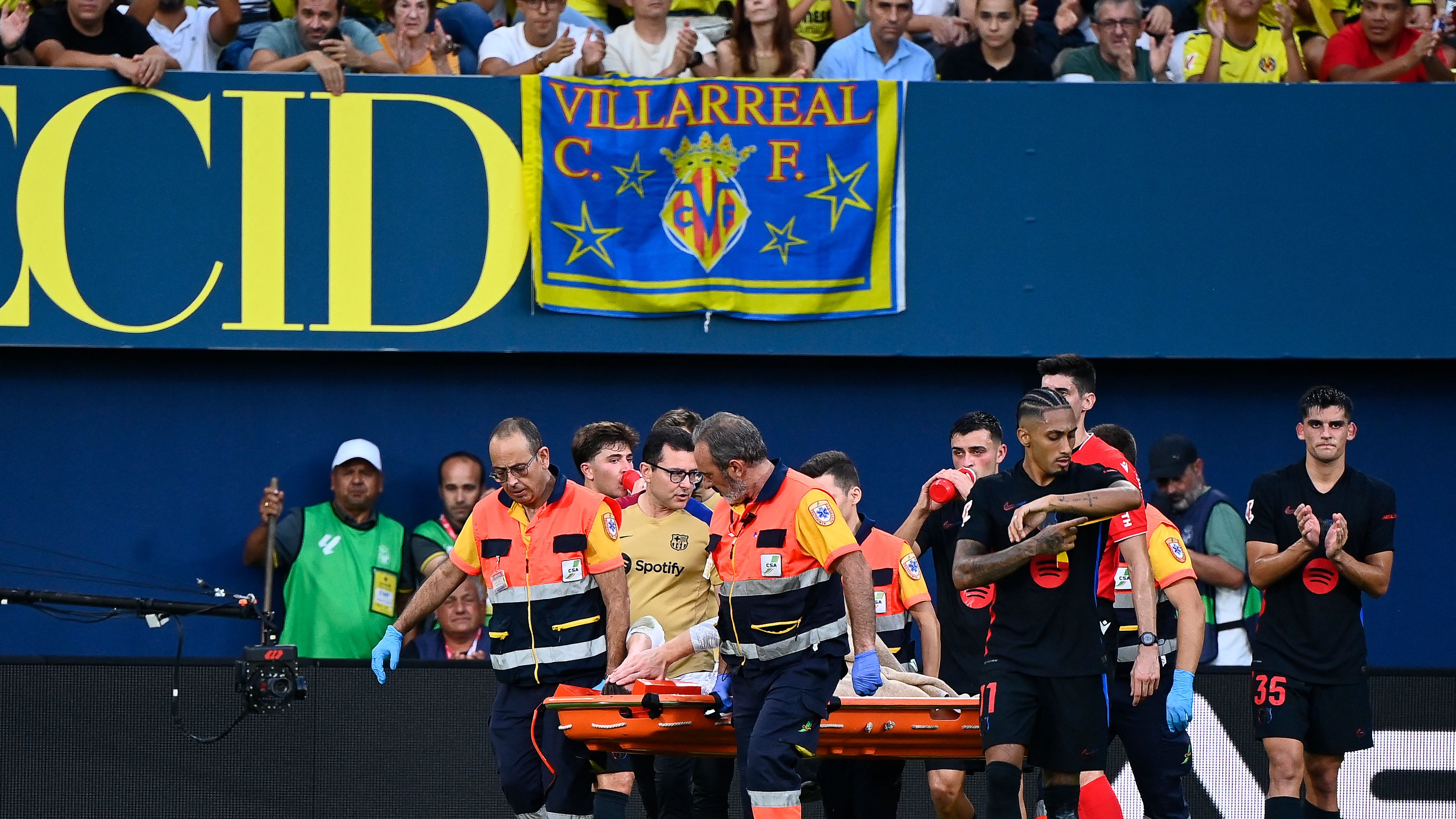 FBL-ESP-LIGA-VILLAREAL-BARCELONA