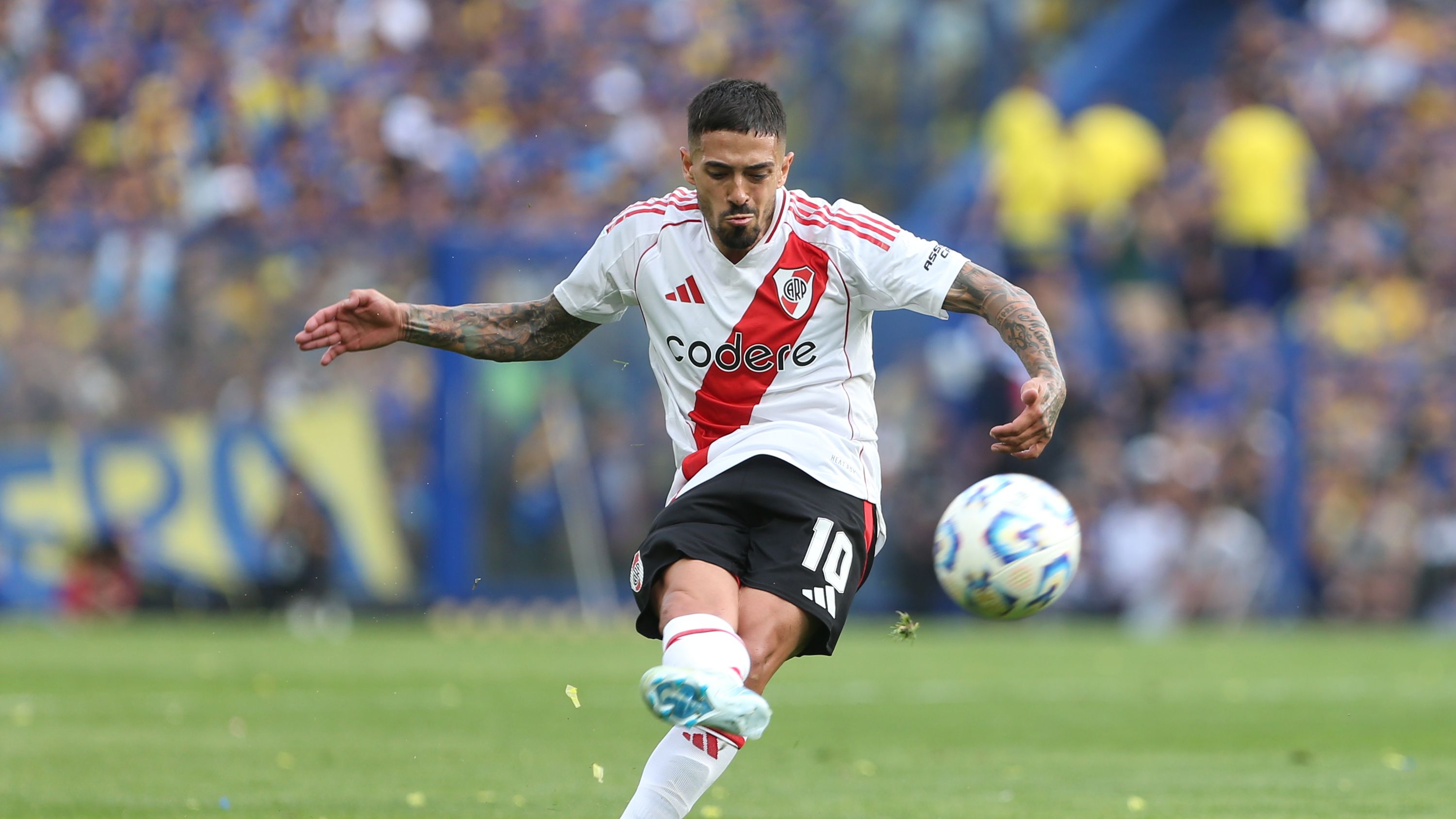 Boca Juniors v River Plate - Liga Profesional 2024