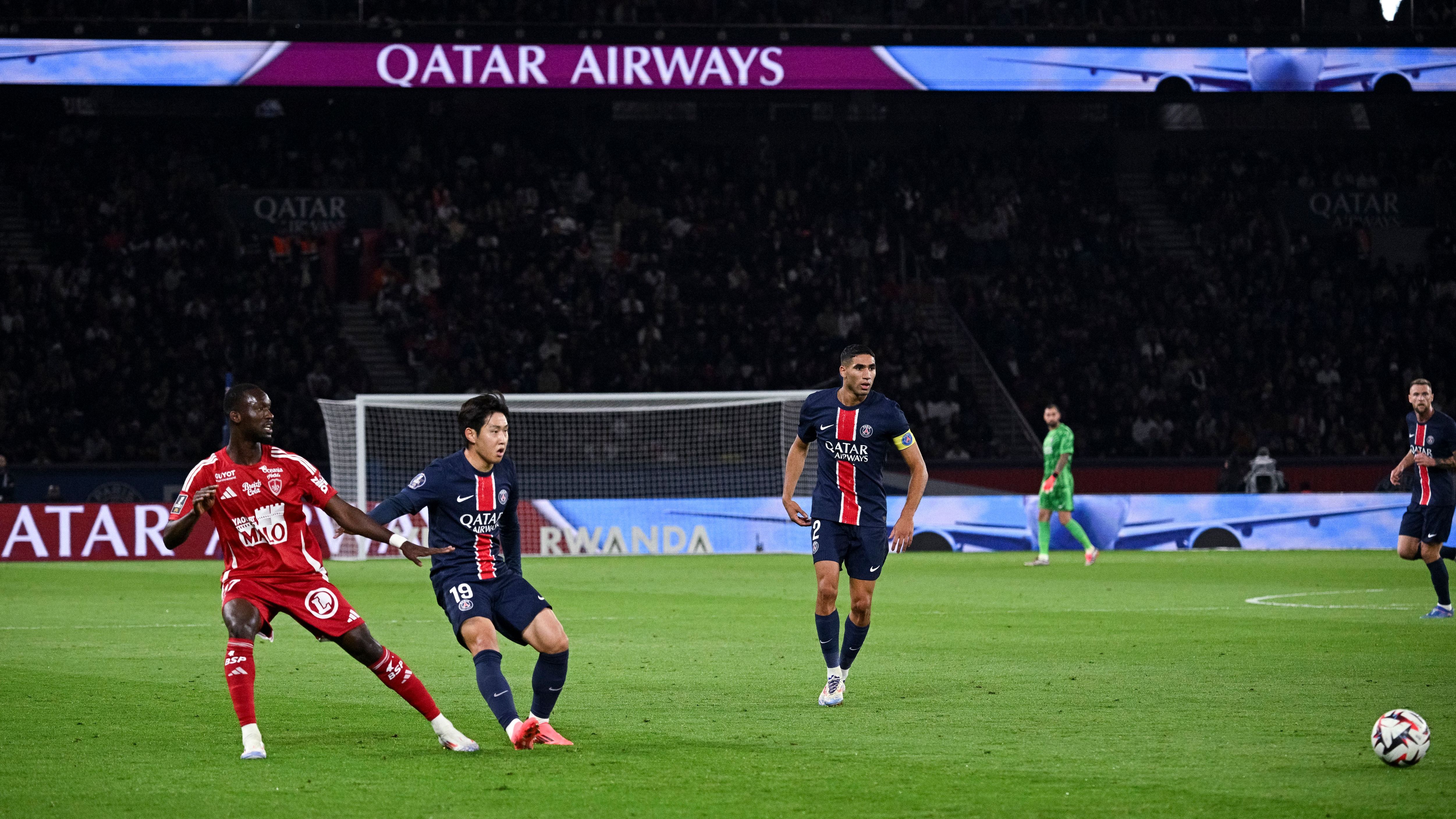 Paris Saint-Germain v Stade Brestois 29 - Ligue One McDonald's 2024/2025