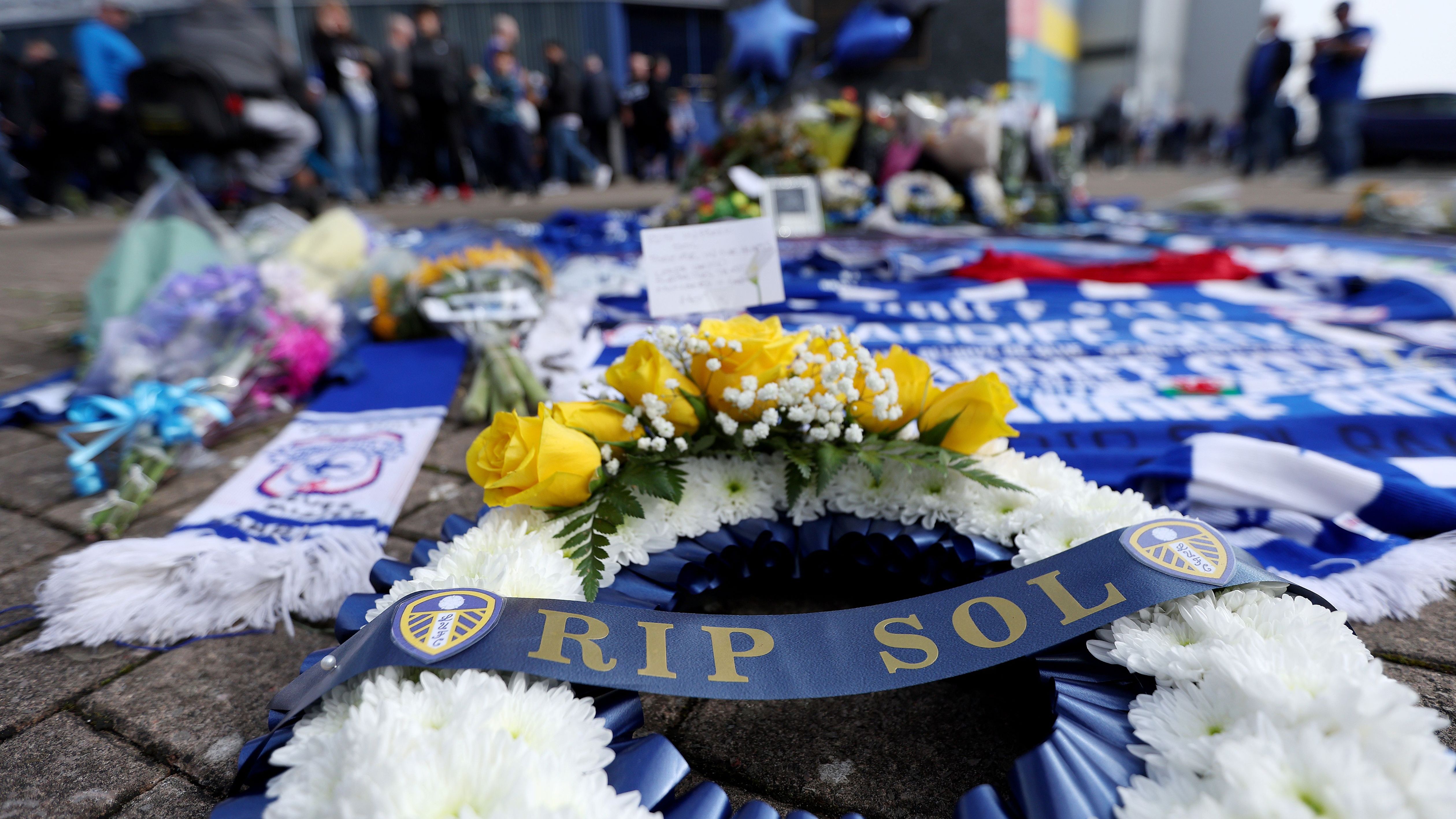 Cardiff City FC v Leeds United FC - Sky Bet Championship