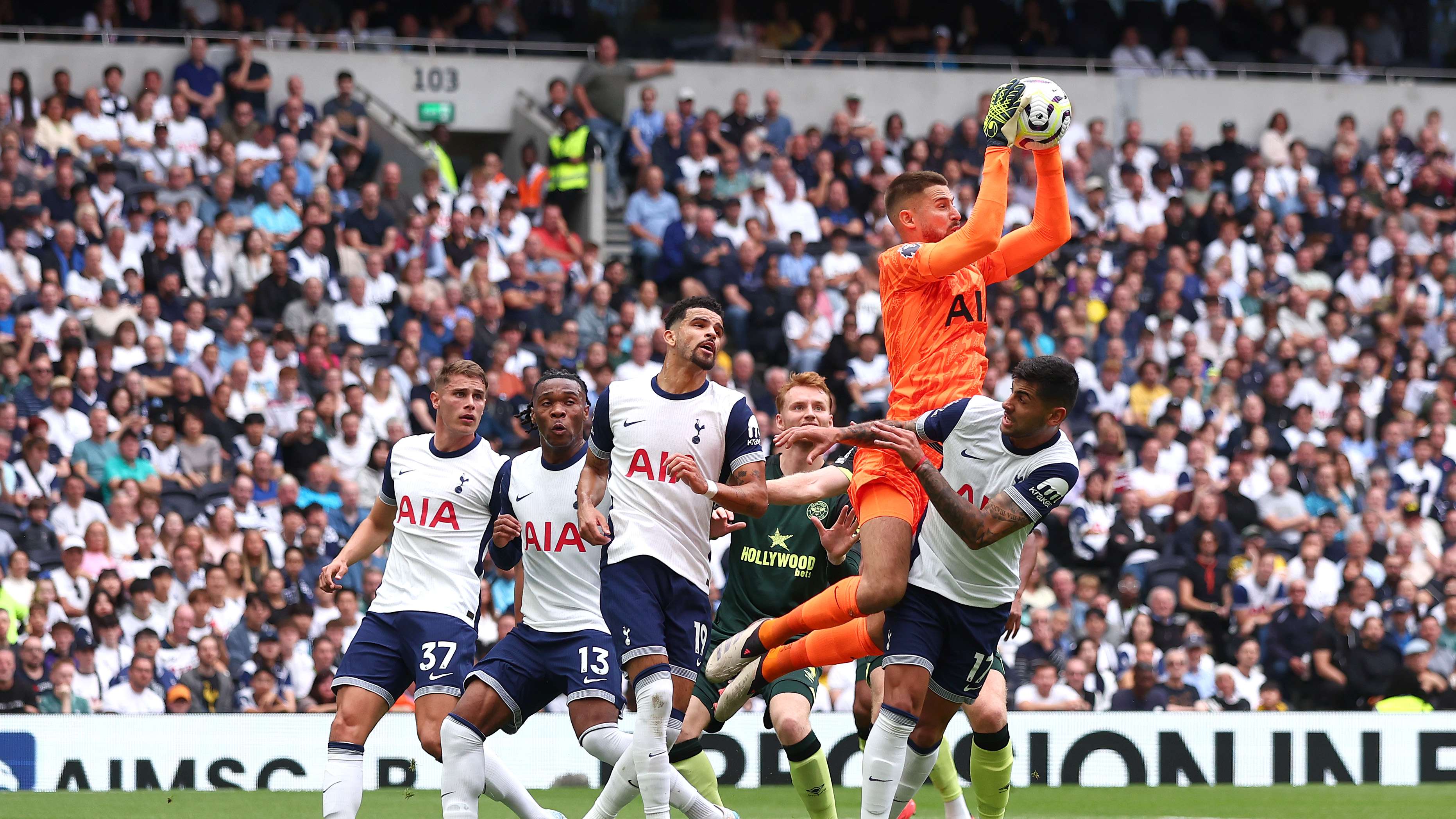 Tottenham Hotspur FC v Brentford FC - Premier League