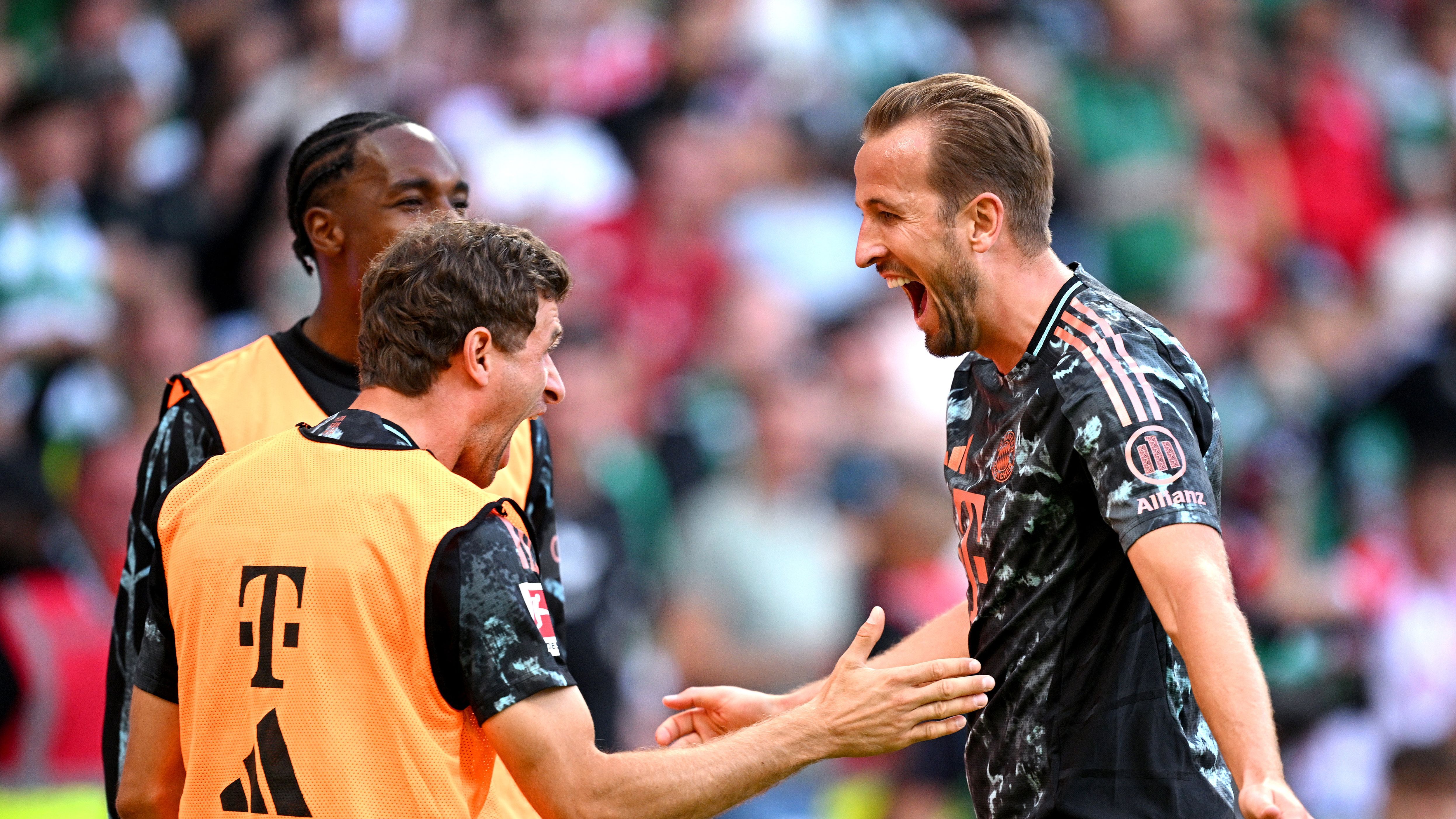 SV Werder Bremen v FC Bayern München - Bundesliga