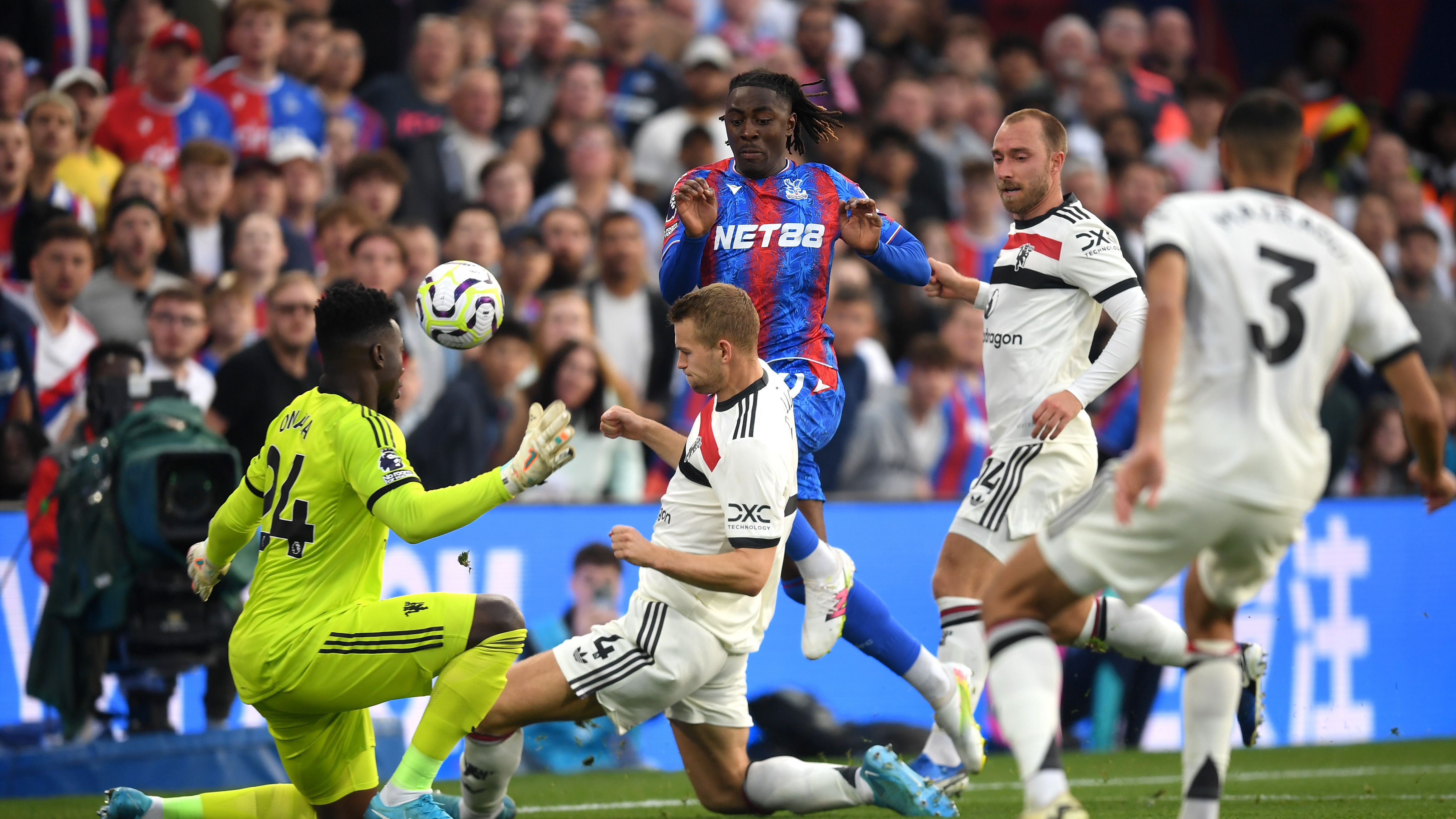 Dibendung Crystal Palace, Manchester United Kembali Ke ‘Setelan Pabrik’