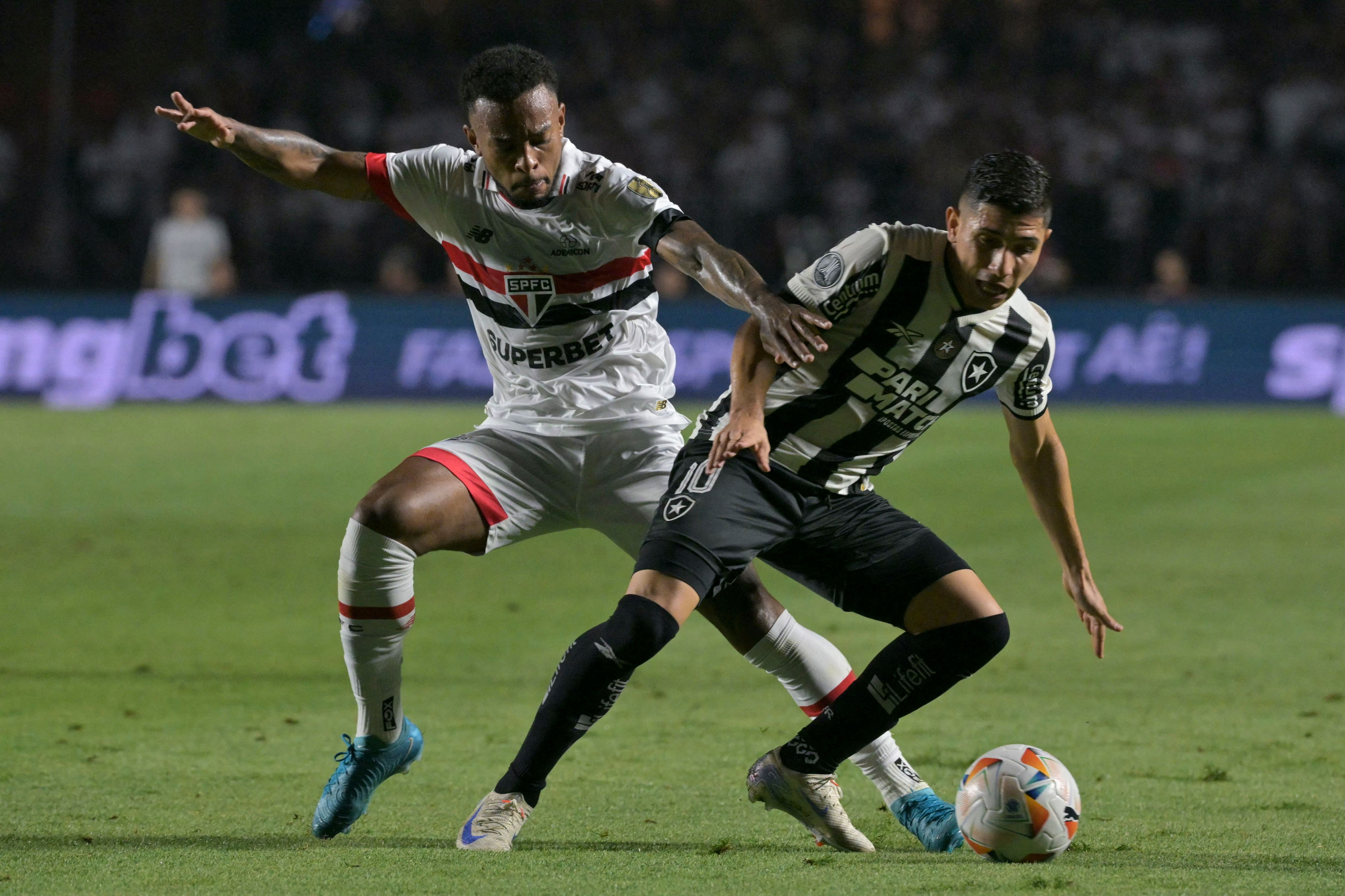 FBL-LIBERTADORES-SAOPAULO-BOTAFOGO