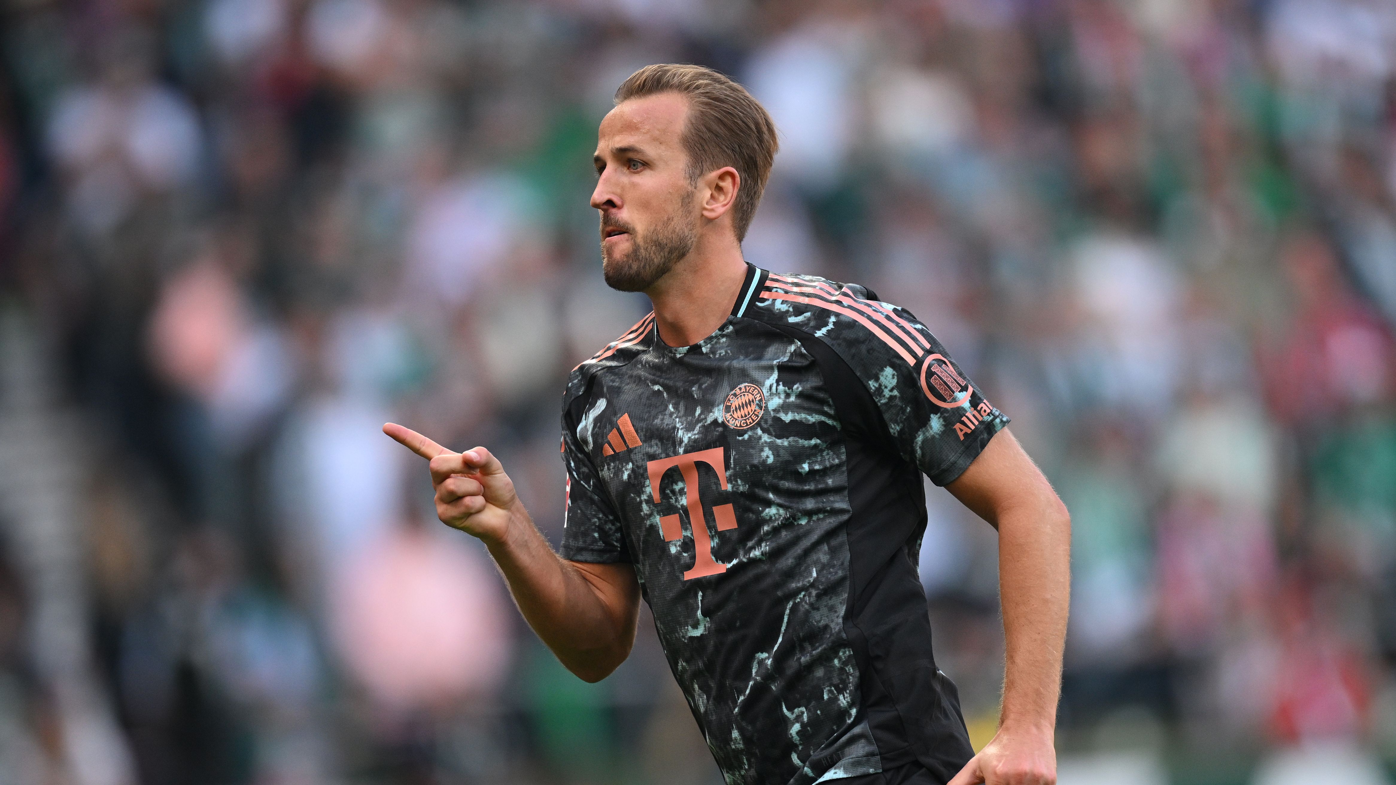 SV Werder Bremen v FC Bayern München - Bundesliga