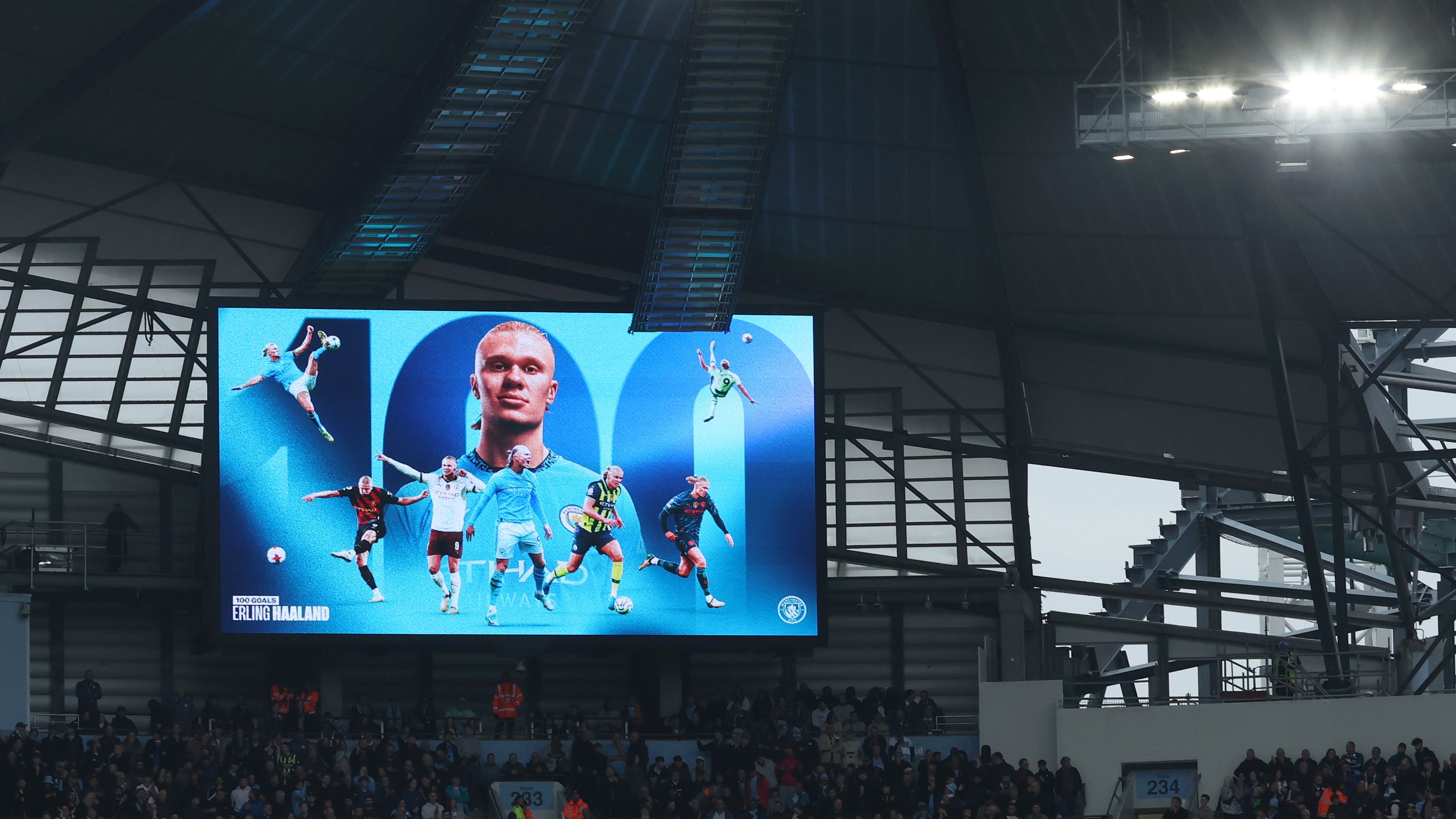 Manchester City FC v Arsenal FC - Premier League