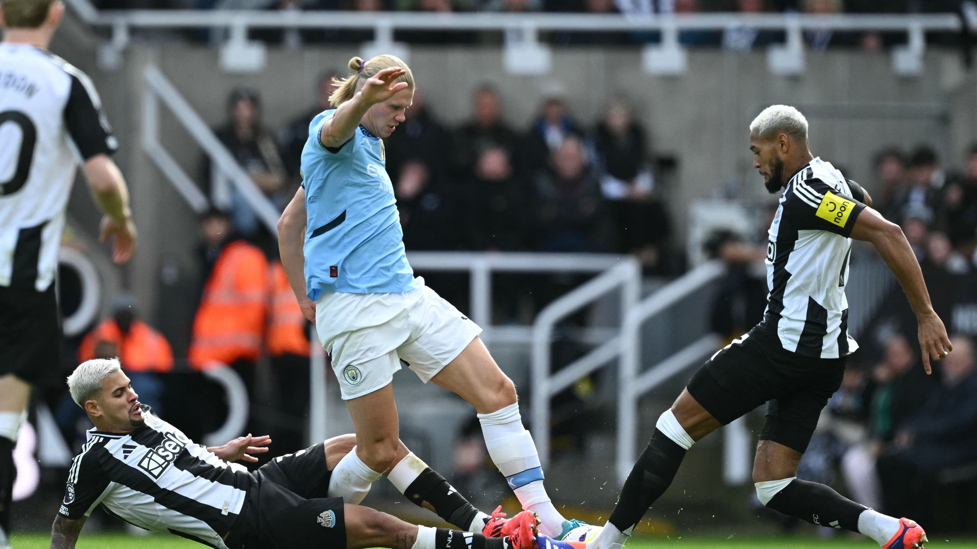 FBL-ENG-PR-NEWCASTLE-MAN CITY