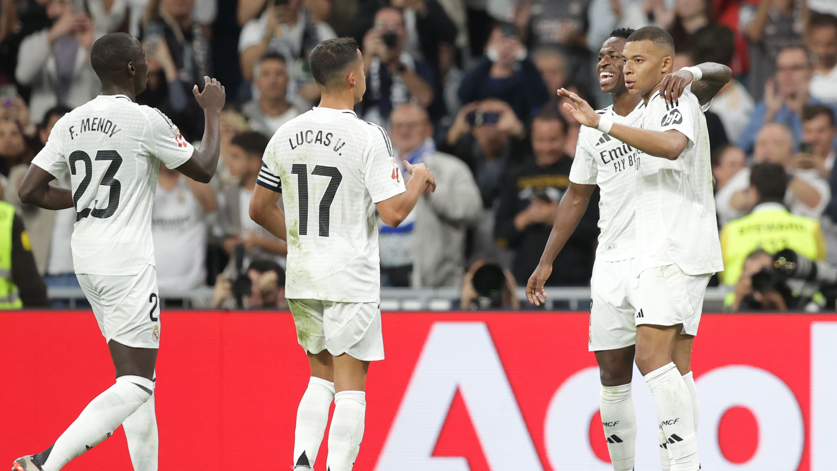 Real Madrid CF v Deportivo Alaves  - La Liga EA Sports