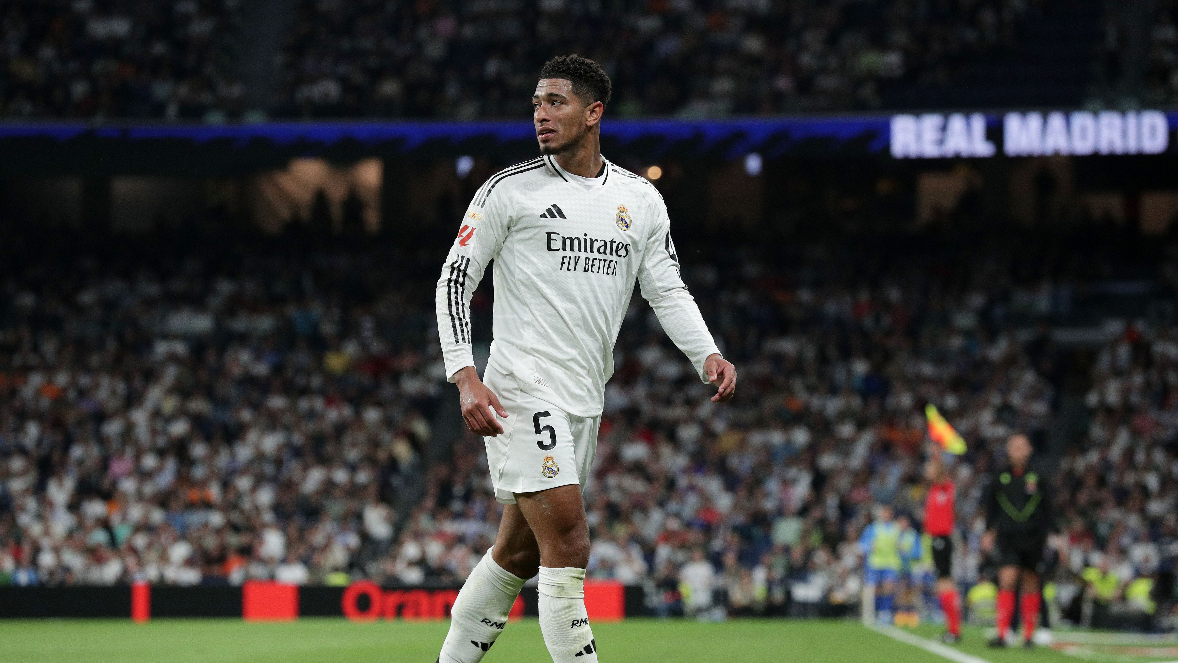 Real Madrid CF v Deportivo Alaves  - La Liga EA Sports