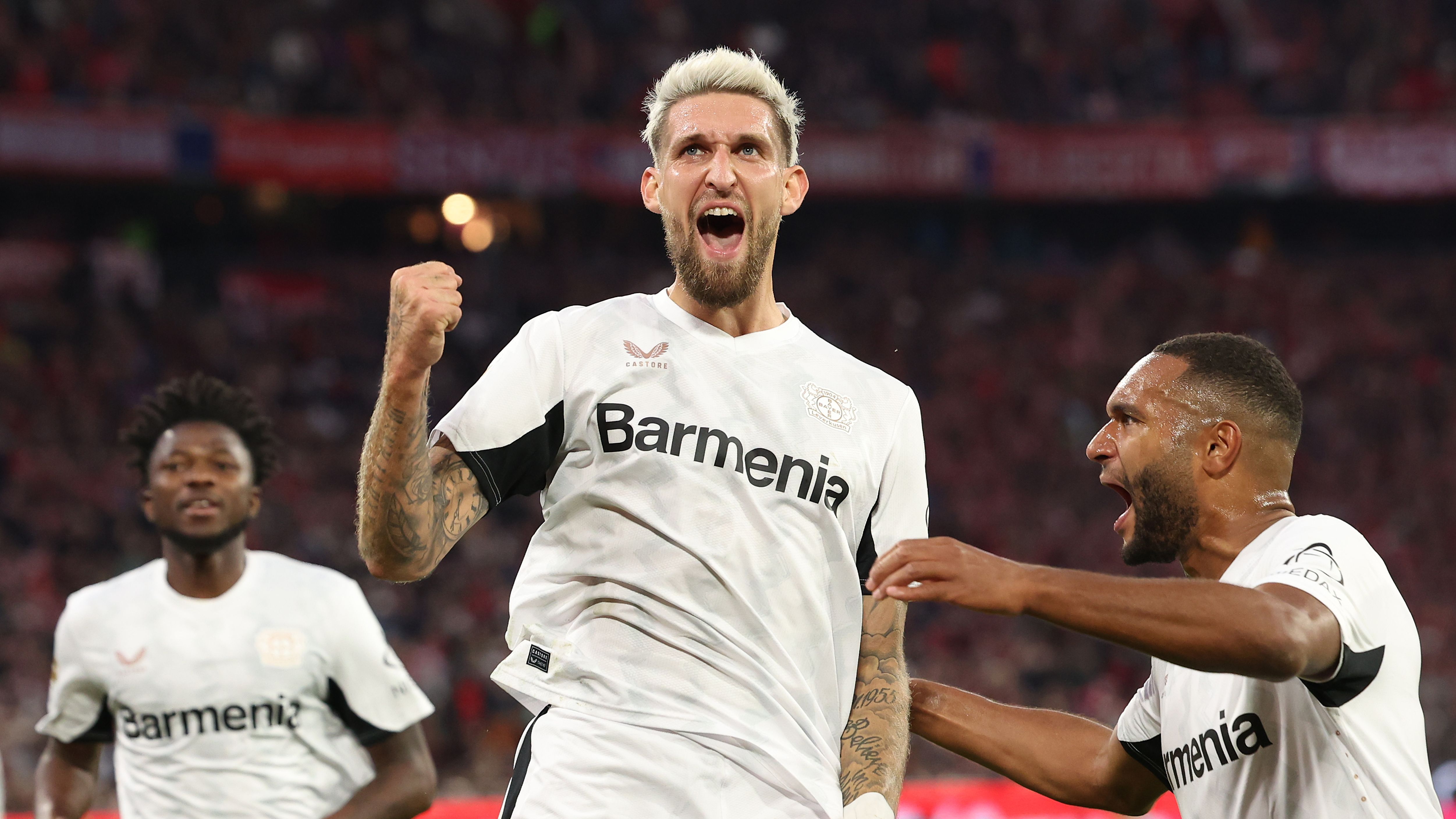 FC Bayern München v Bayer 04 Leverkusen - Bundesliga