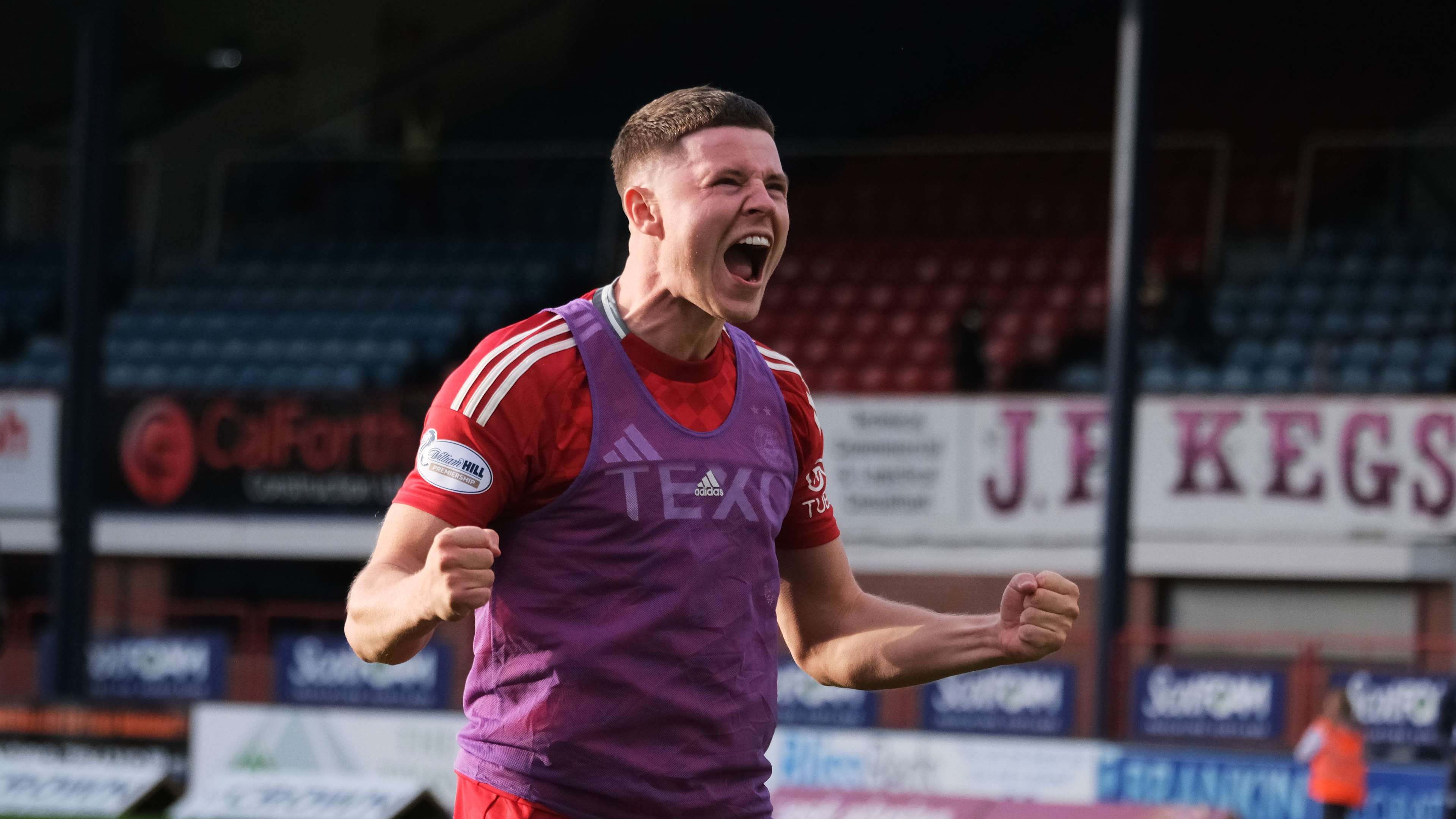 Dundee FC v Aberdeen FC - William Hill Premiership