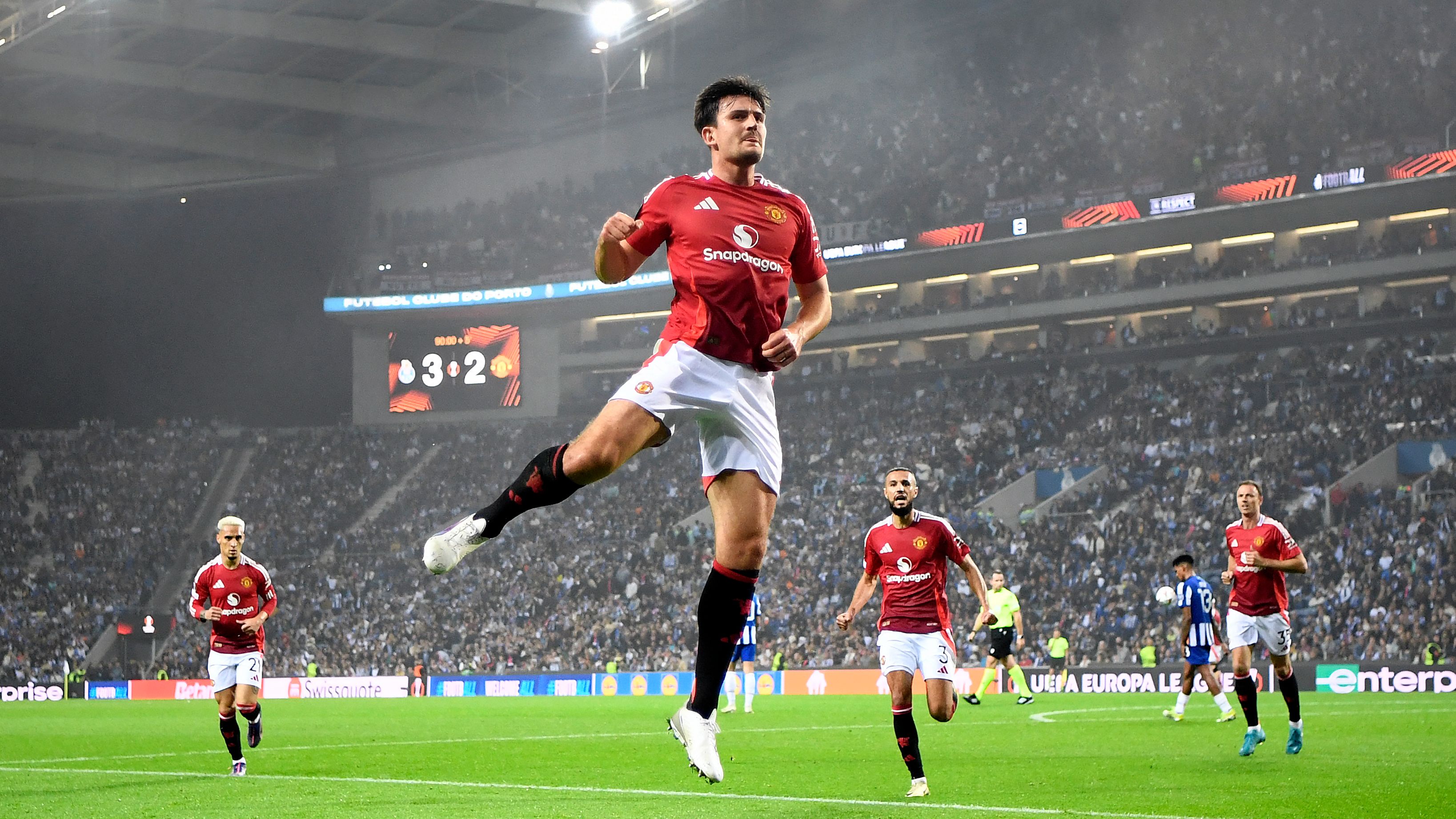 TOPSHOT-FBL-EUR-C3-PORTO-MANCHESTER