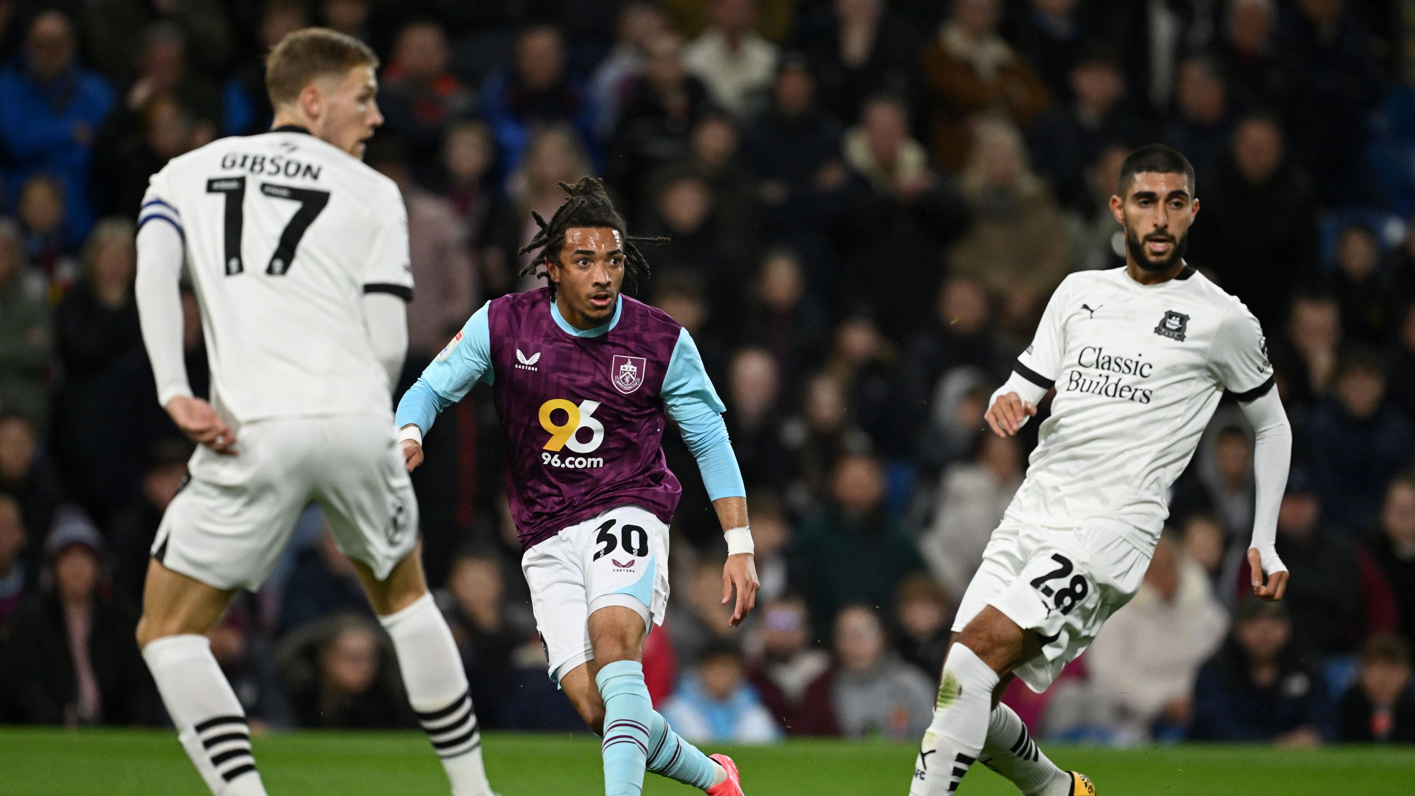 Burnley FC v Plymouth Argyle FC - Sky Bet Championship