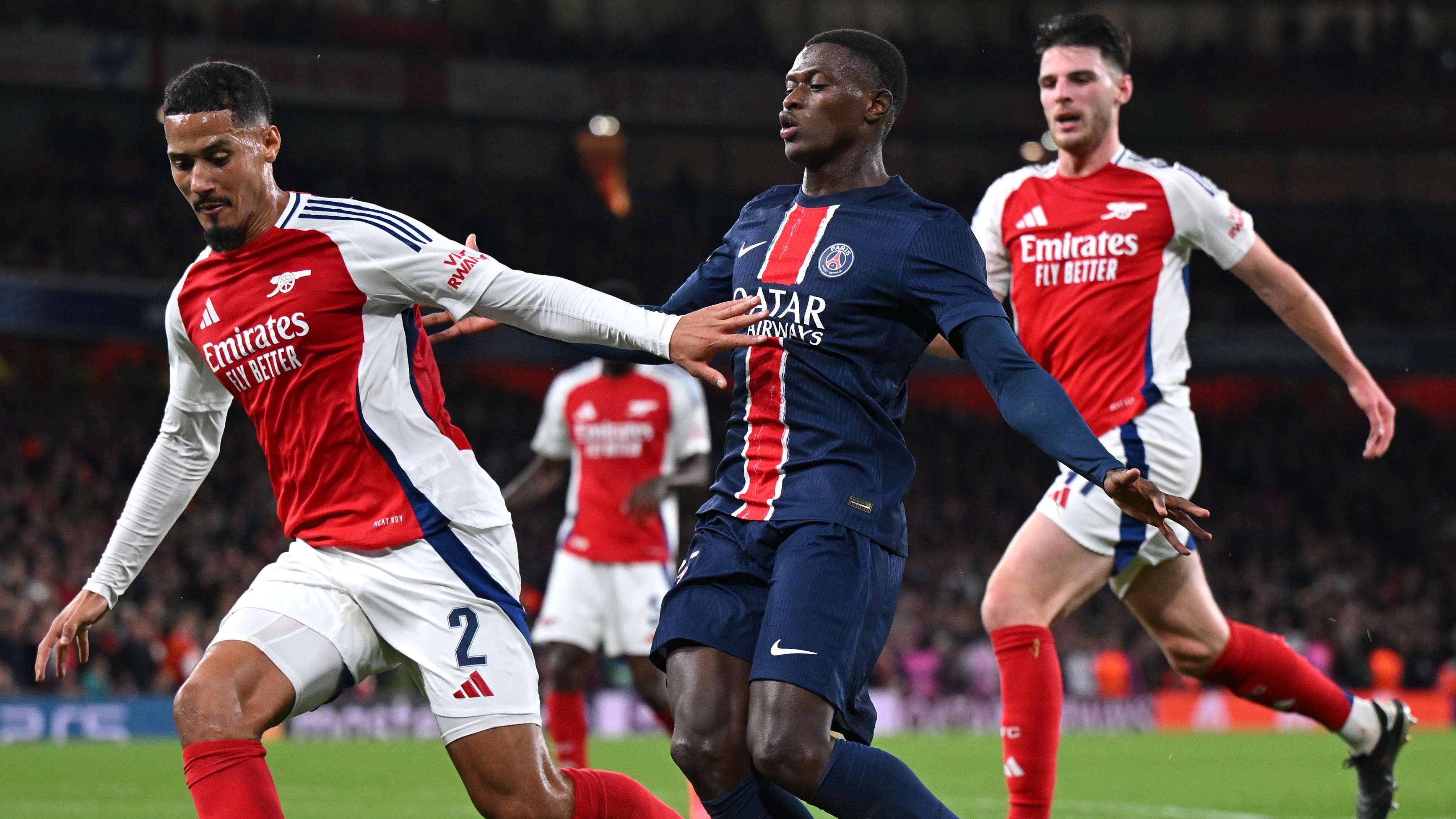 Nhận định bóng đá Arsenal vs PSG - Bán kết Champions League: Dembele lu mờ trước Saka?