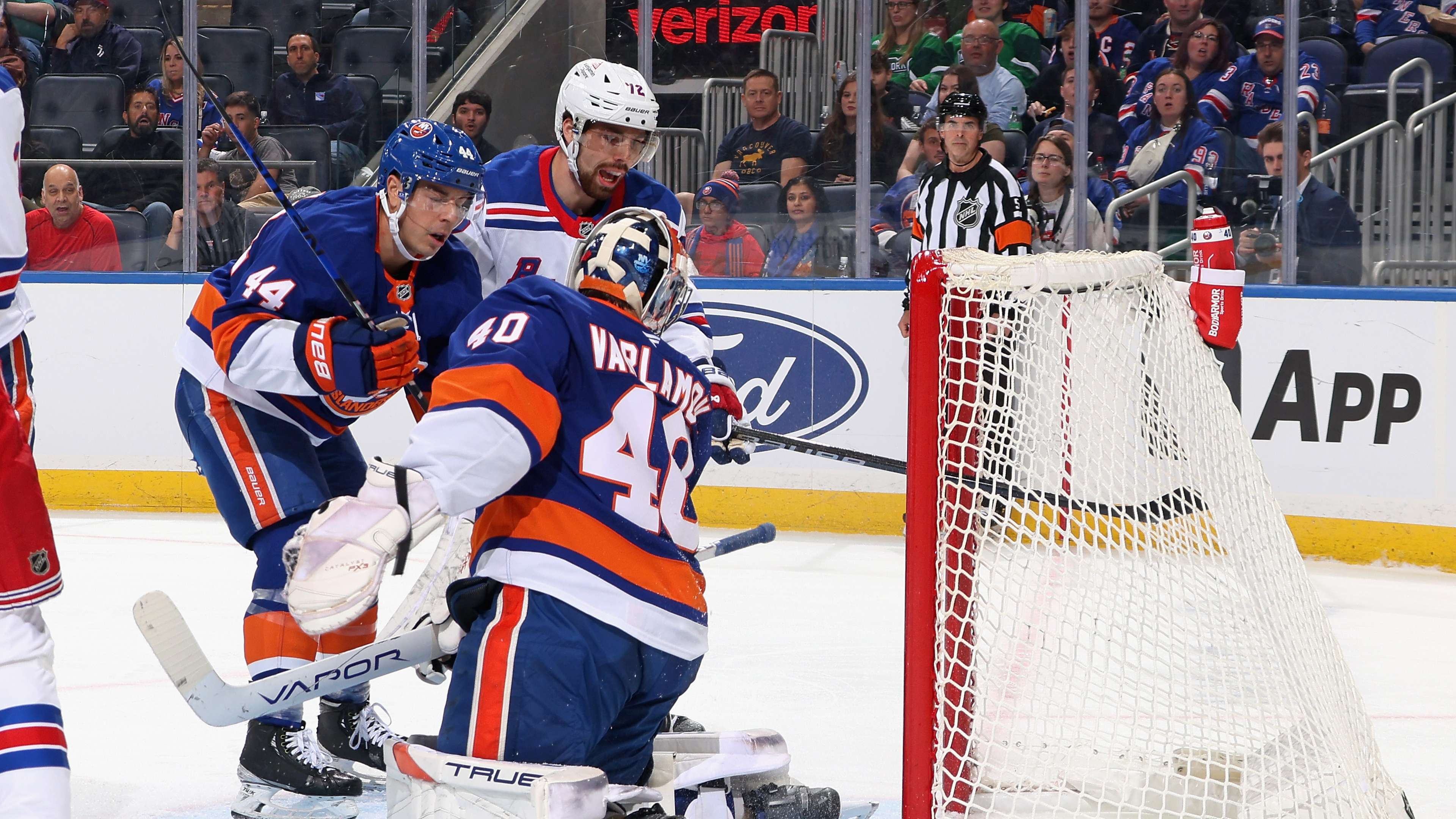 New York Rangers v New York Islanders