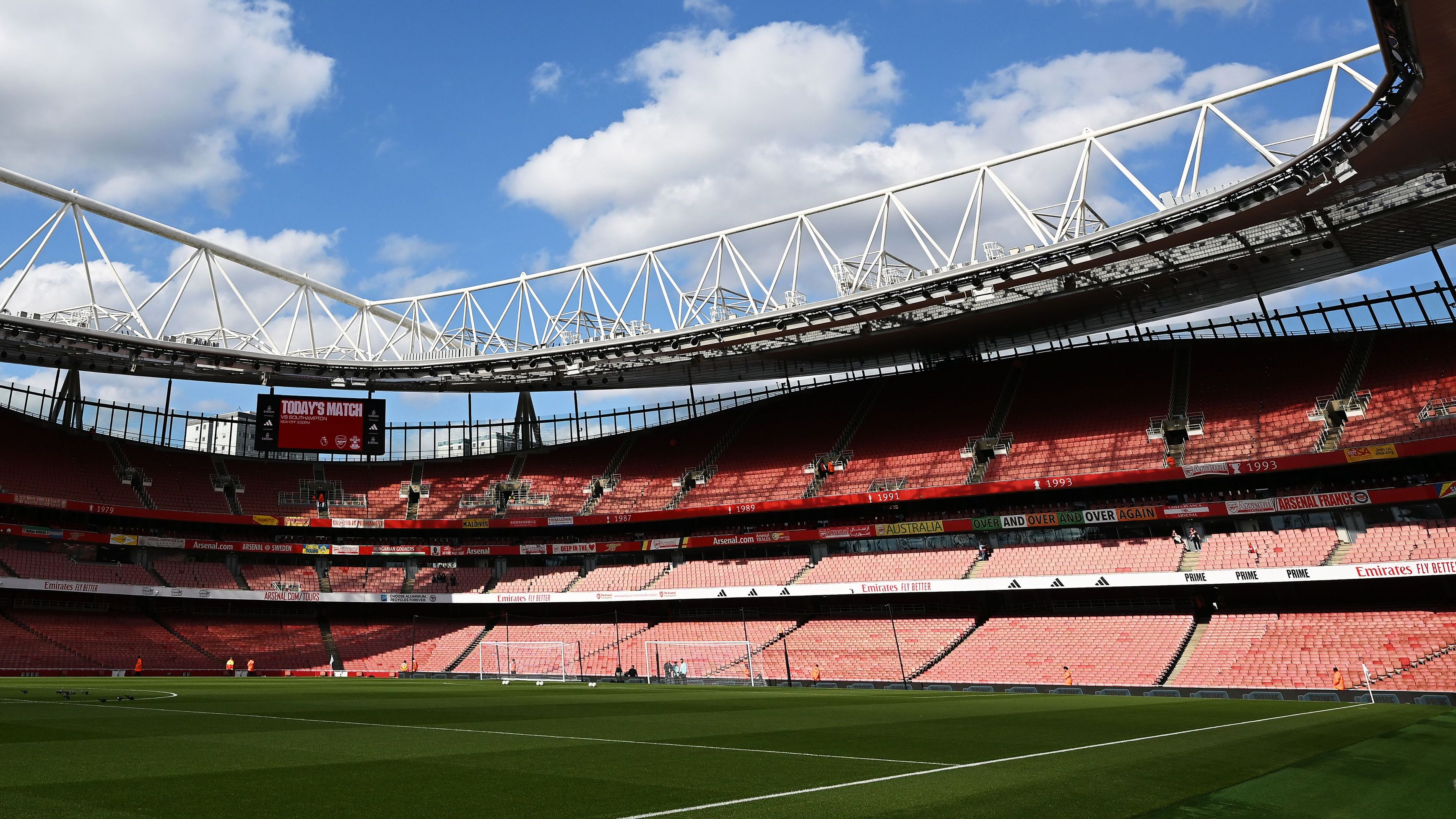 Arsenal FC v Southampton FC - Premier League