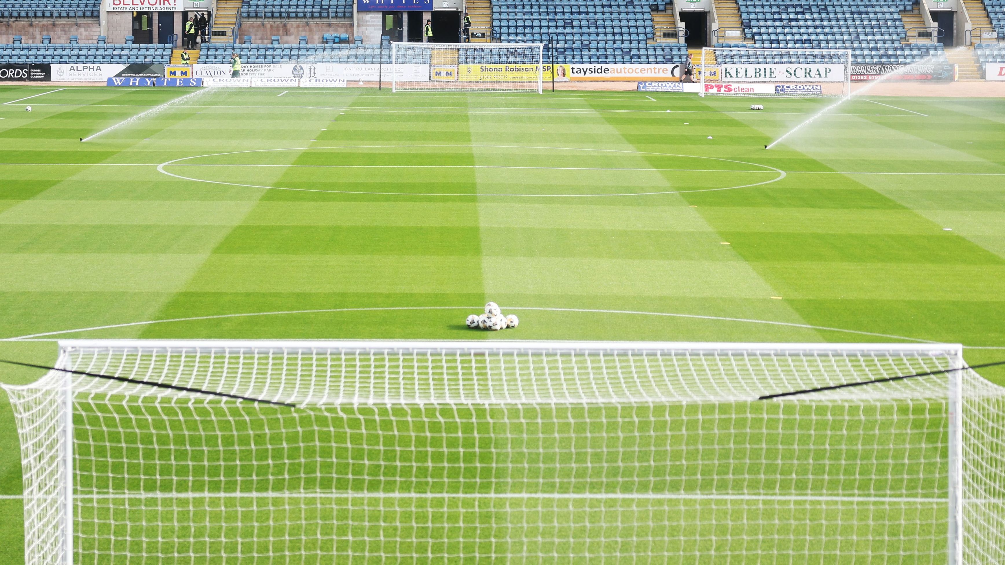 Dundee FC v Kilmarnock FC - William Hill Premiership