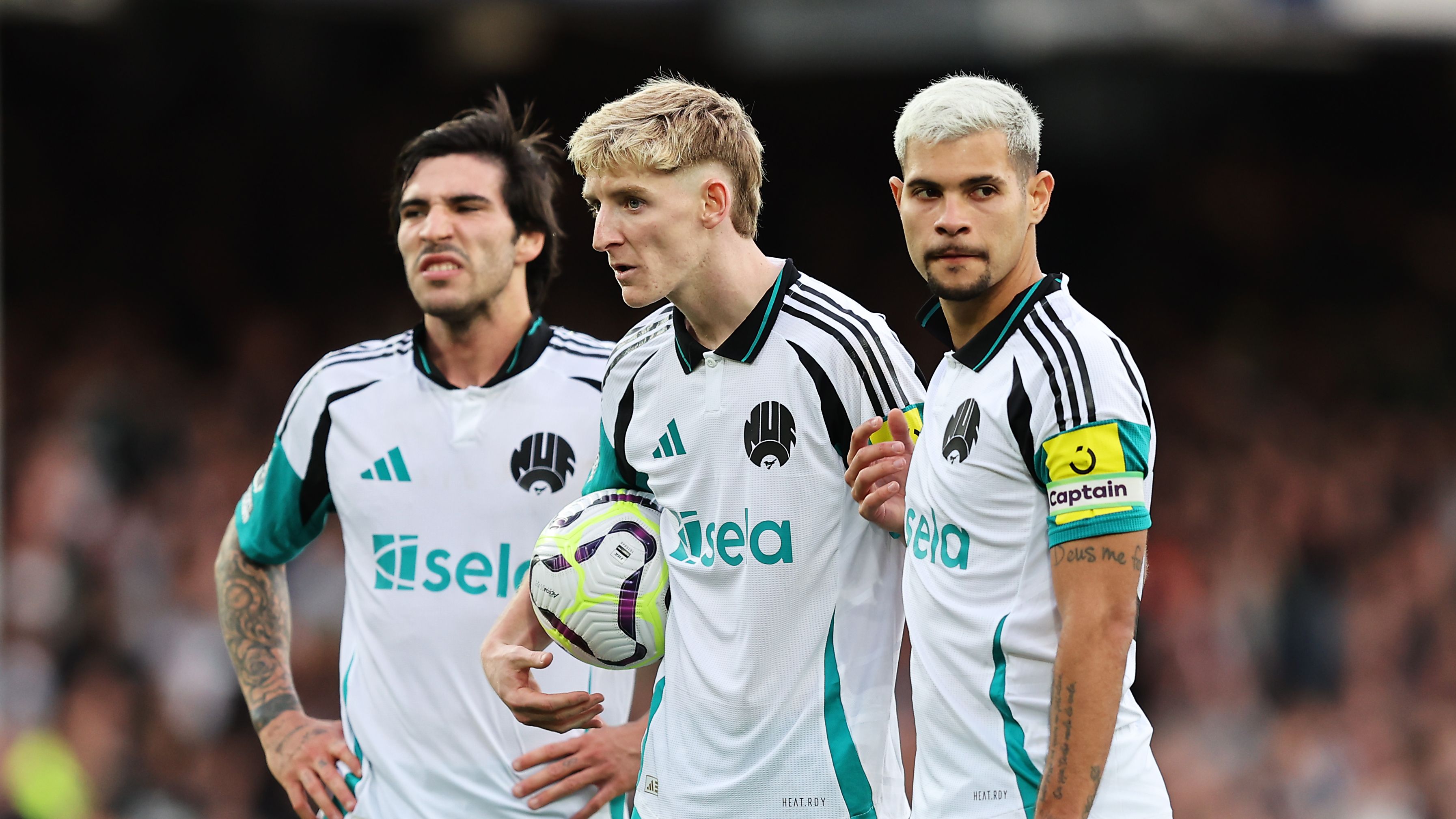 Everton FC v Newcastle United FC - Premier League