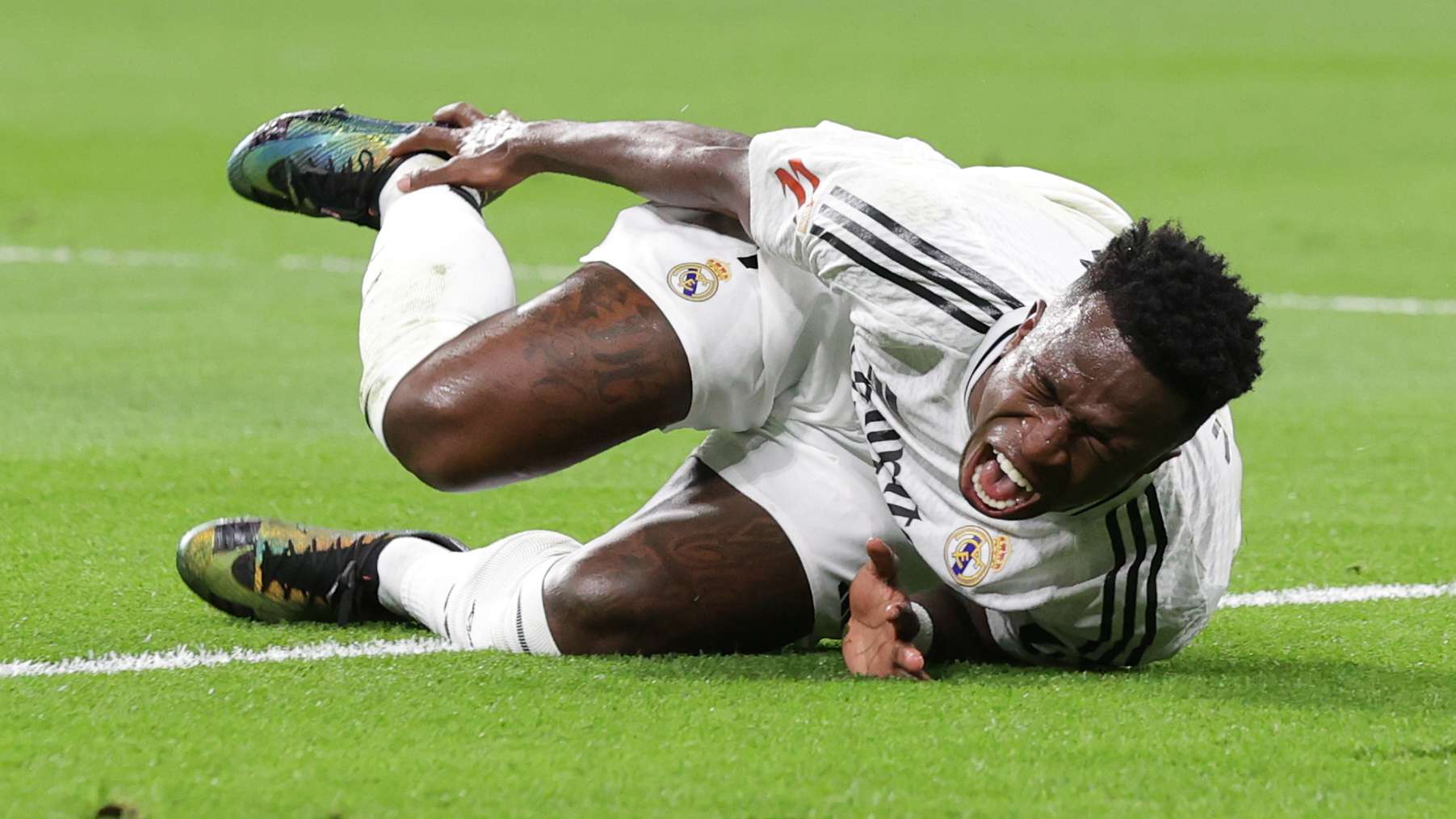 Real Madrid CF v Villarreal CF - La Liga EA Sports