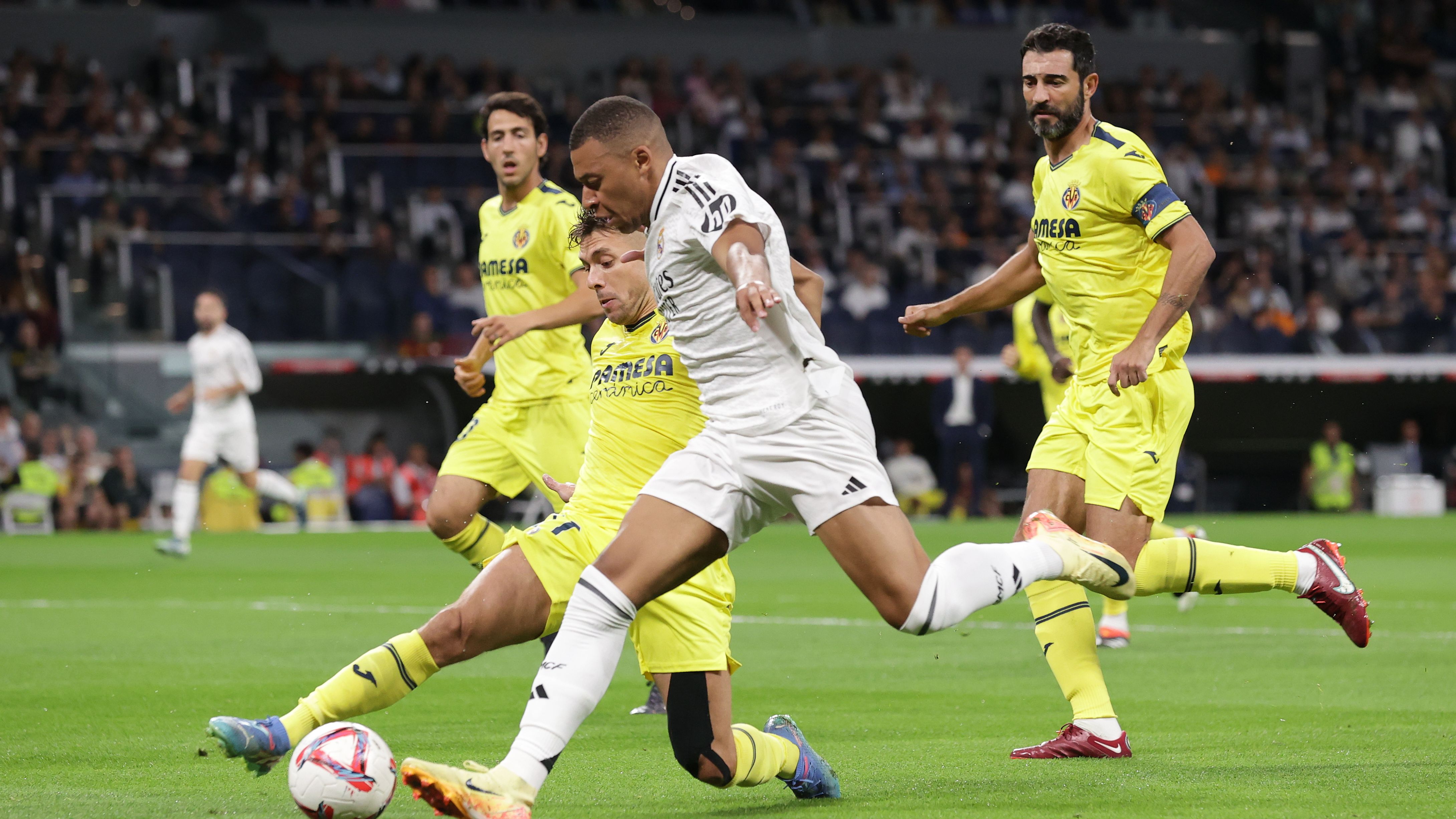 Real Madrid CF v Villarreal CF  - La Liga EA Sports