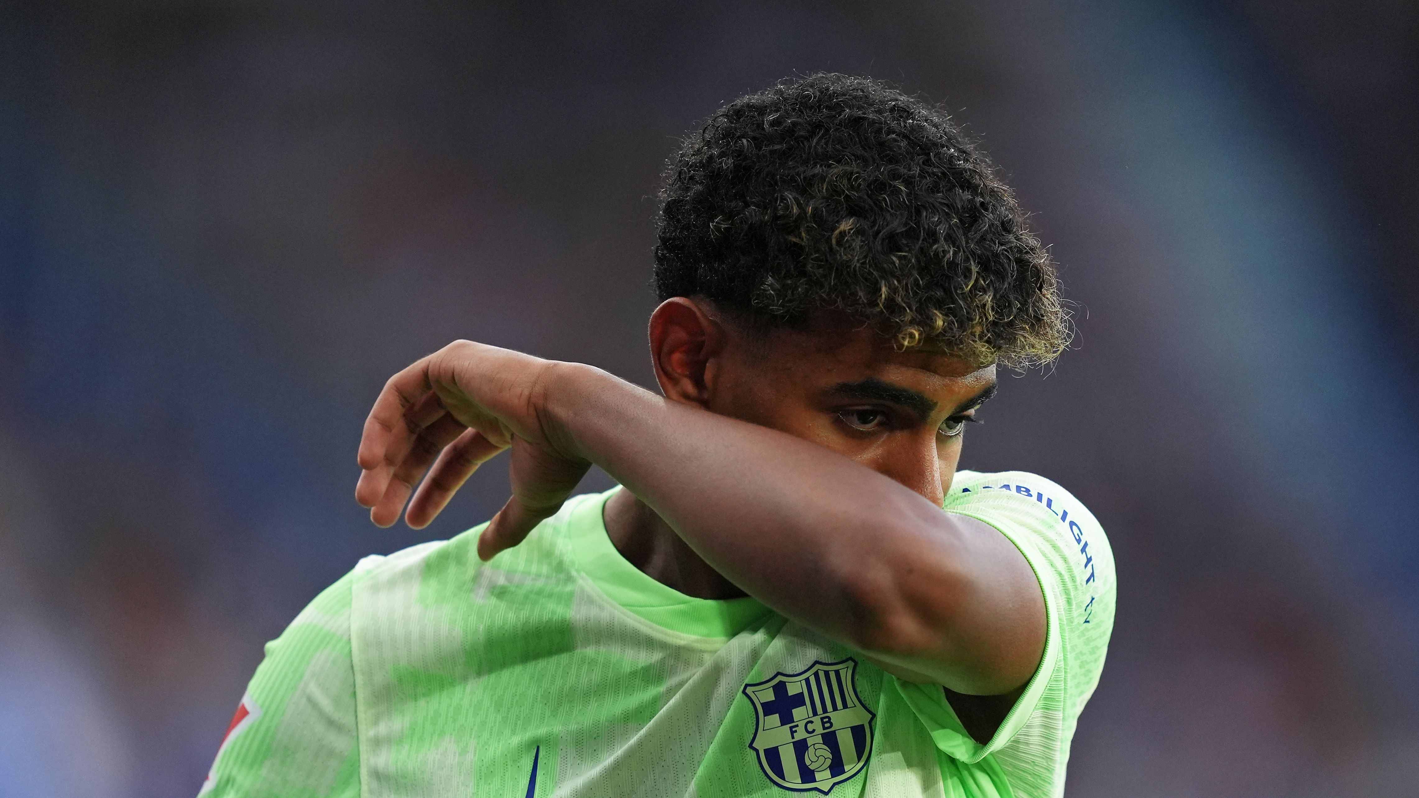 Deportivo Alaves v FC Barcelona  - La Liga EA Sports