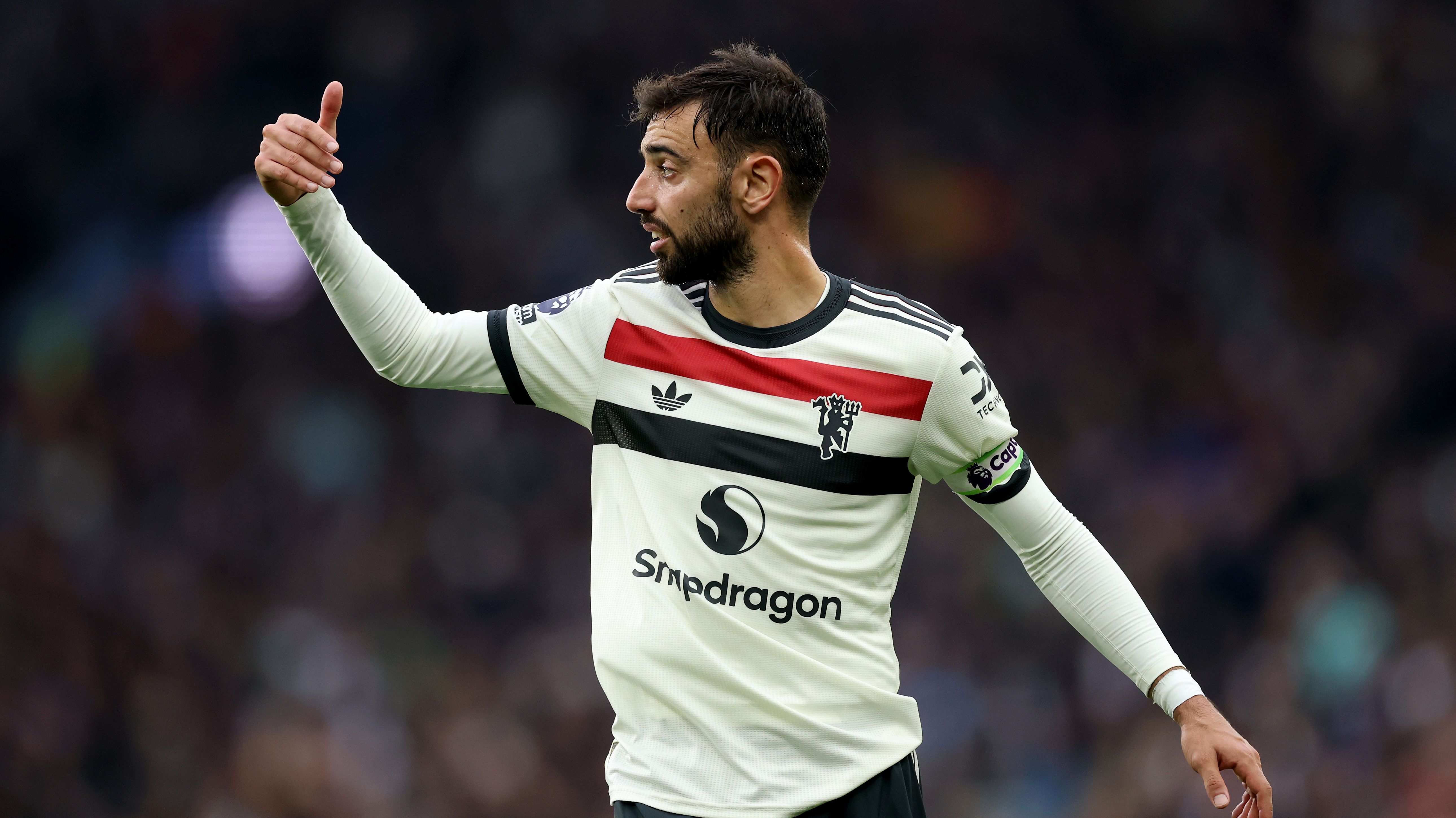 Aston Villa FC v Manchester United FC - Premier League