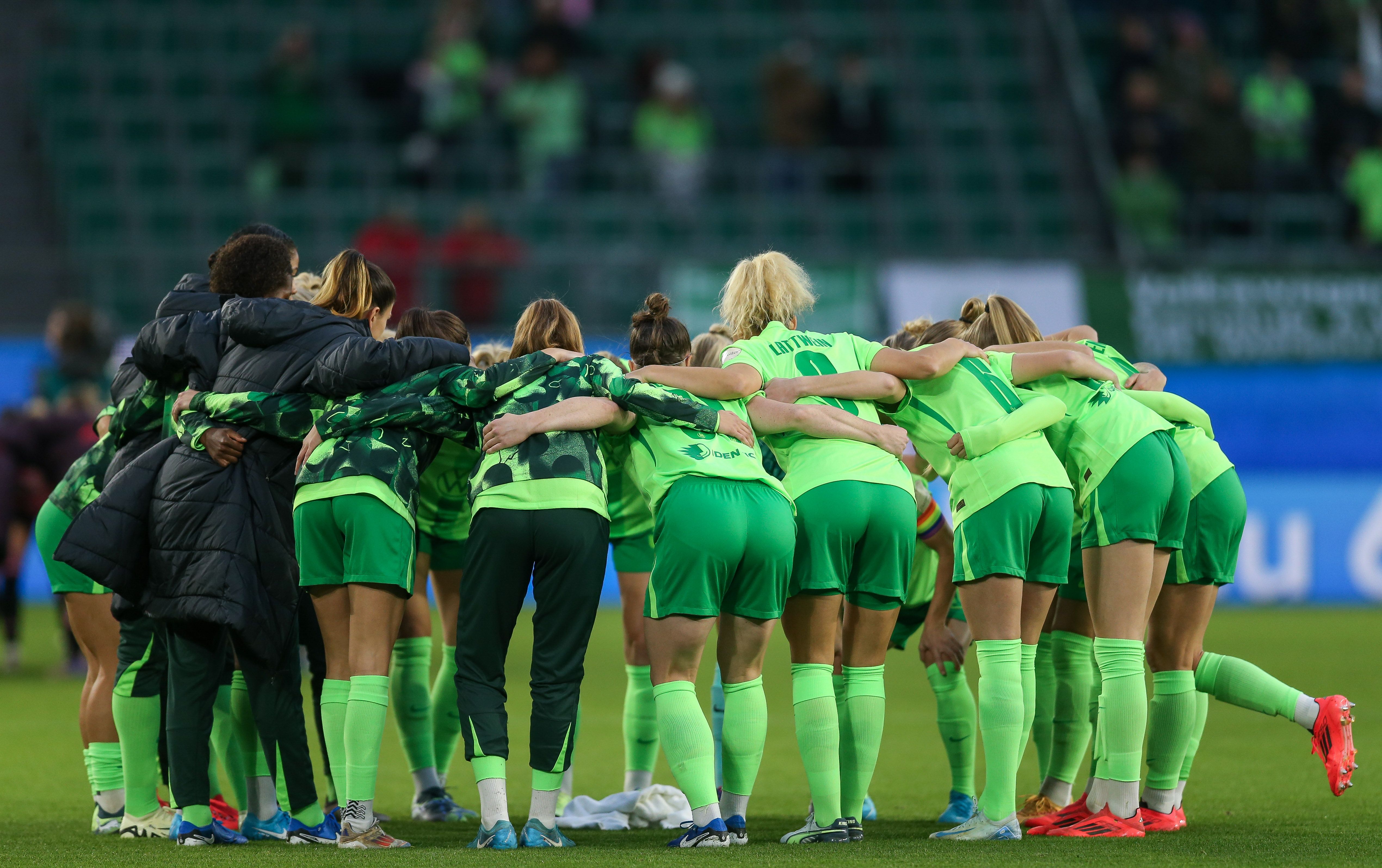 VfL Wolfsburg v FC Bayern München - Google Pixel Frauen Bundesliga