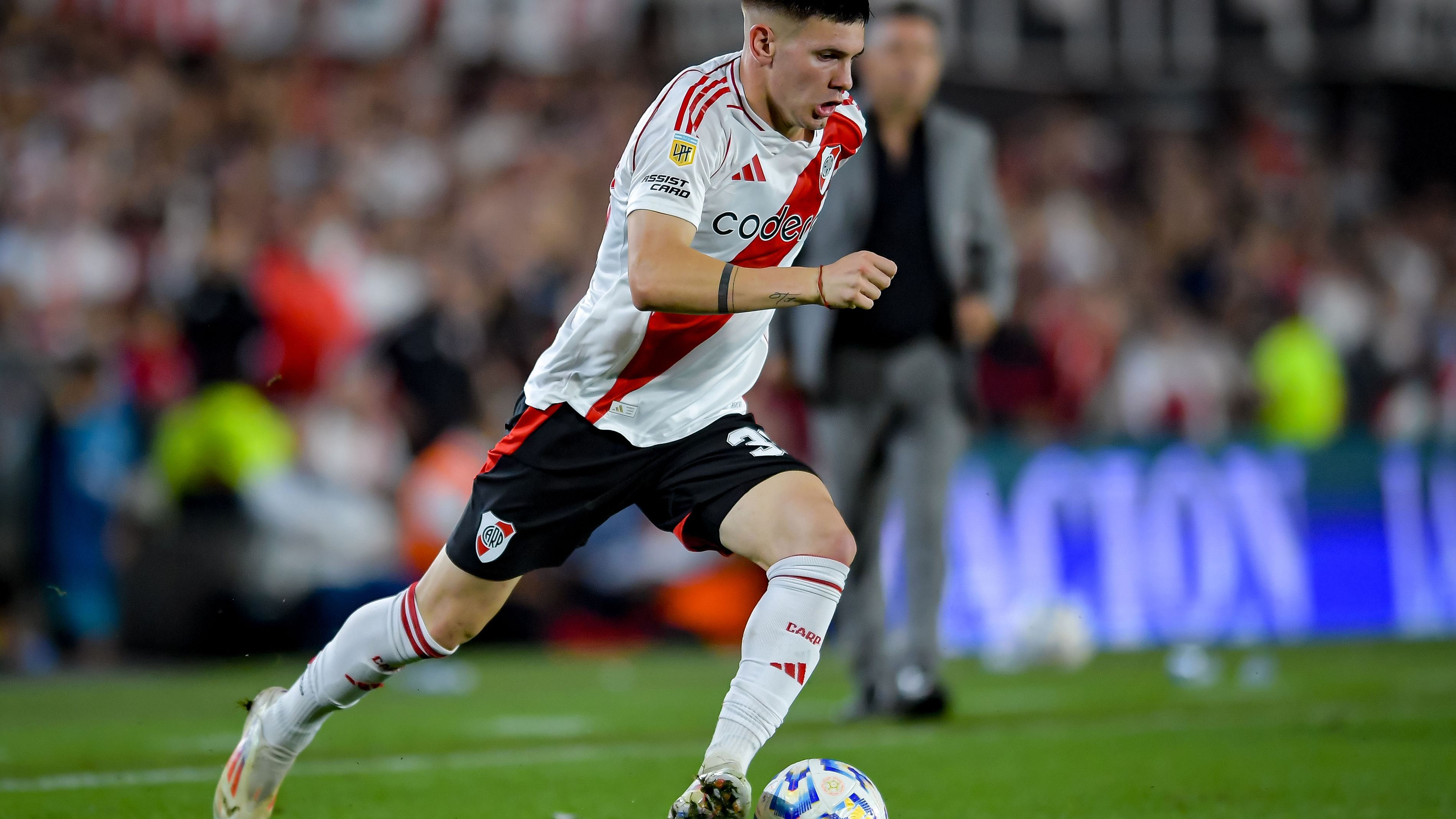 River Plate v Velez - Liga Profesional 2024