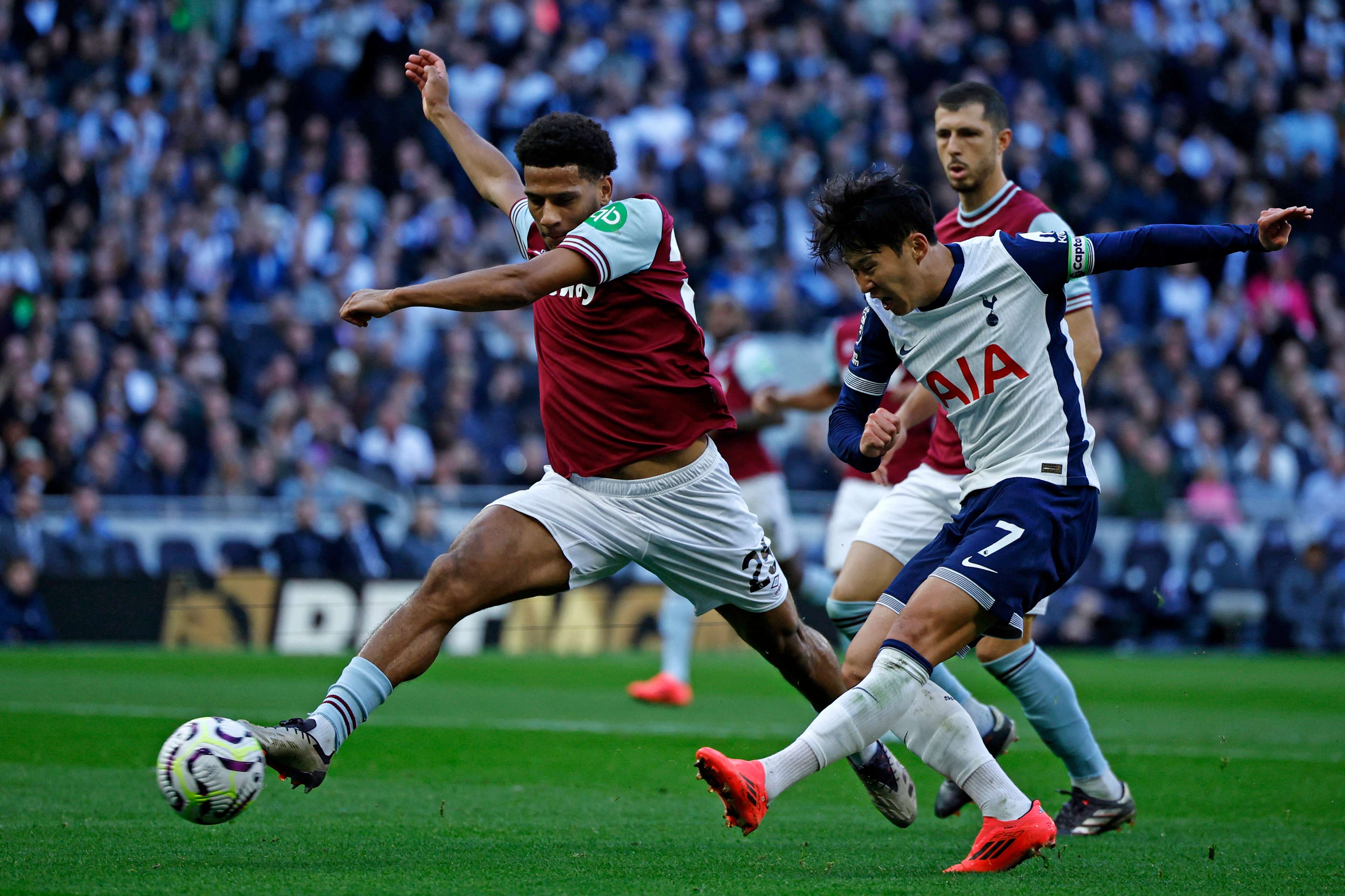 FBL-ENG-PR-TOTTENHAM-WEST HAM