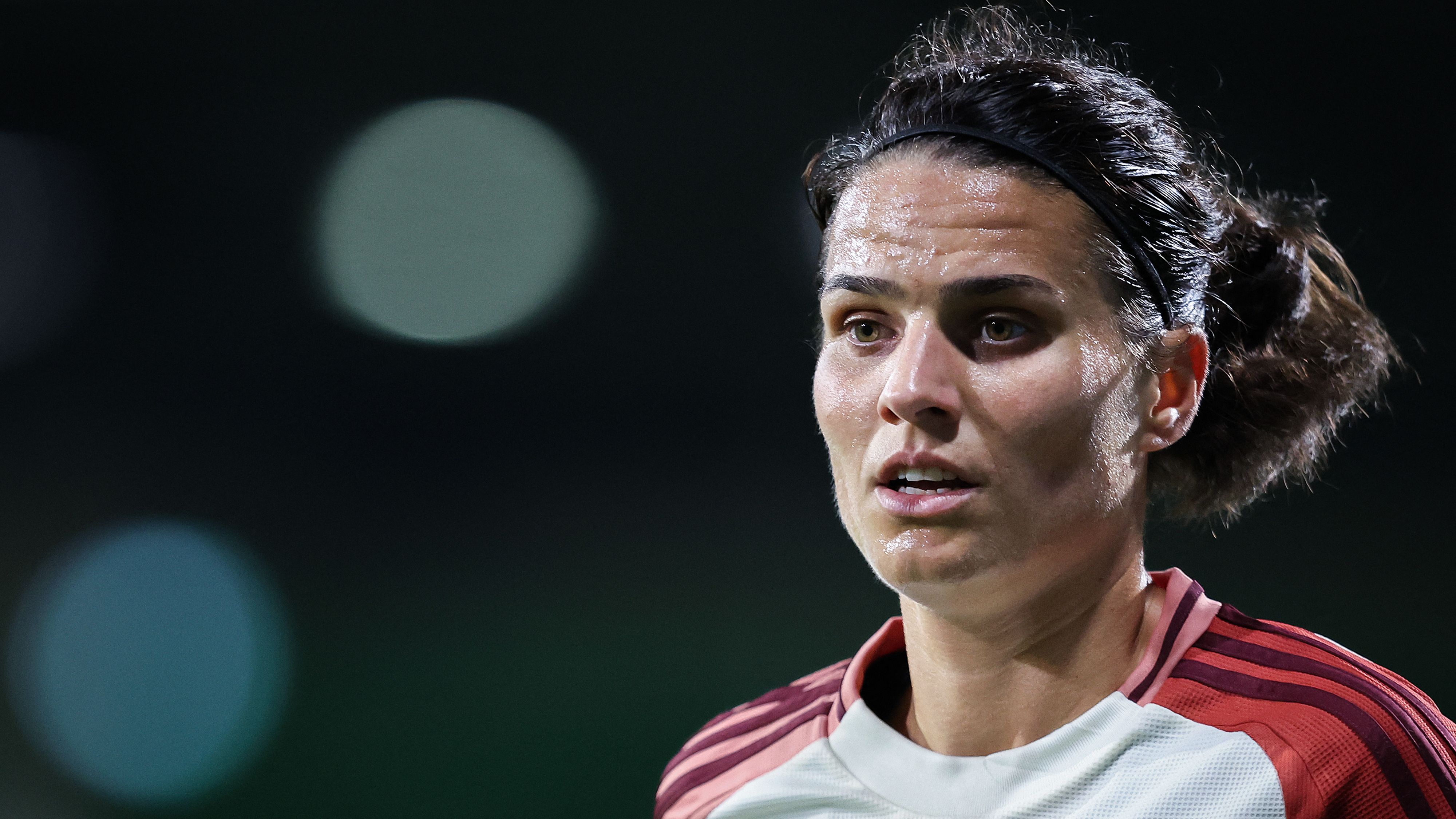 FBL-EUR-C1-WOMEN-WOLFSBURG-LYON